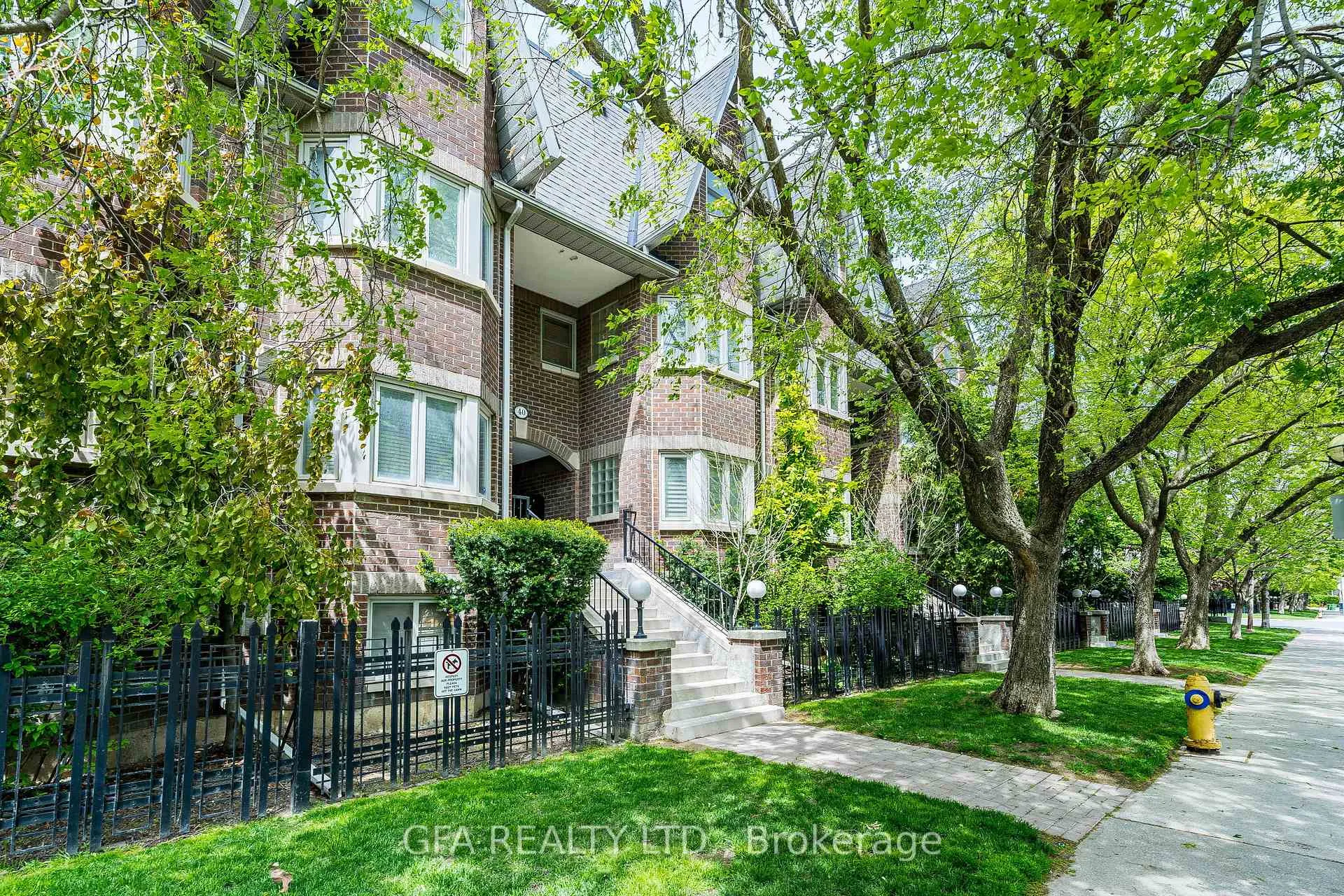 Photo 2 of Unit 9, 40C Shank Street, Toronto, Niagara — HOMEH