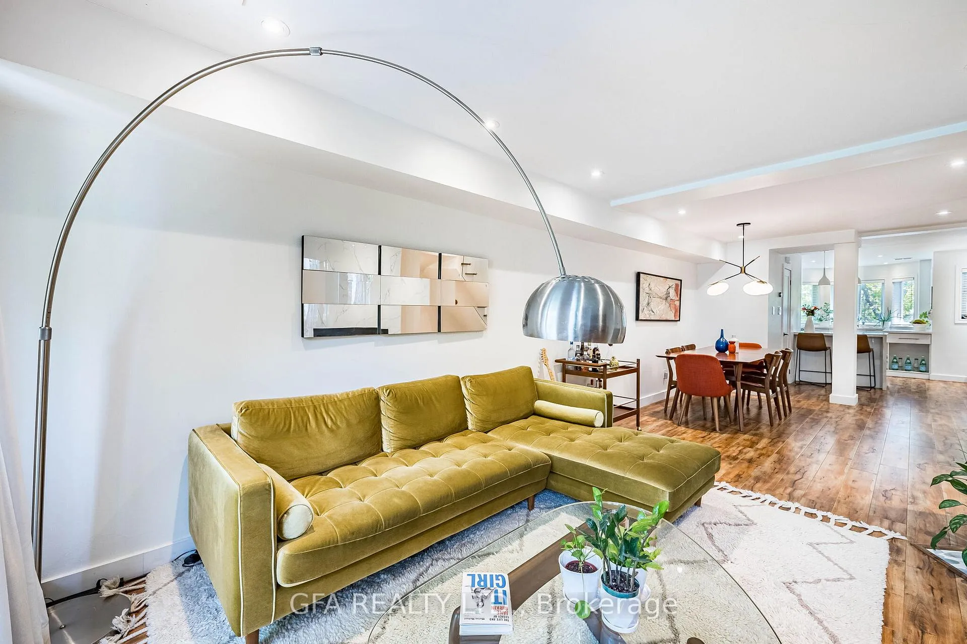 Photo 5 of Unit 9, 40C Shank Street, Toronto, Niagara — HOMEH