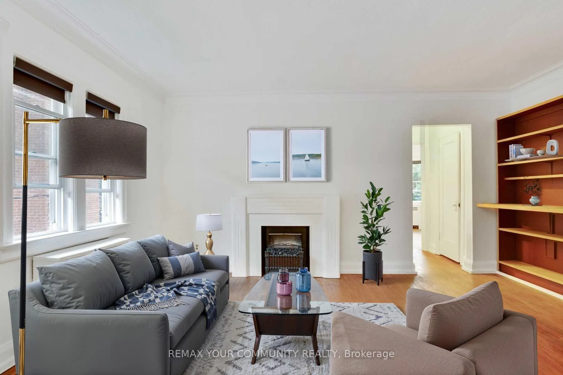 Front of Unit 2nd Floor, 864 Millwood Road N