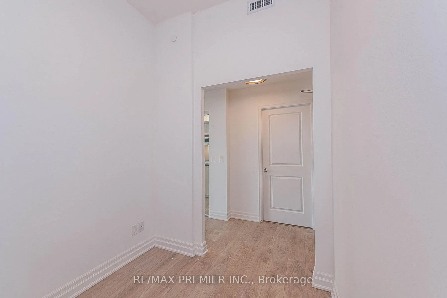 Photo 10 of Unit 1211B, 8 Rouge Valley Drive W, Markham, Unionville — HOMEH
