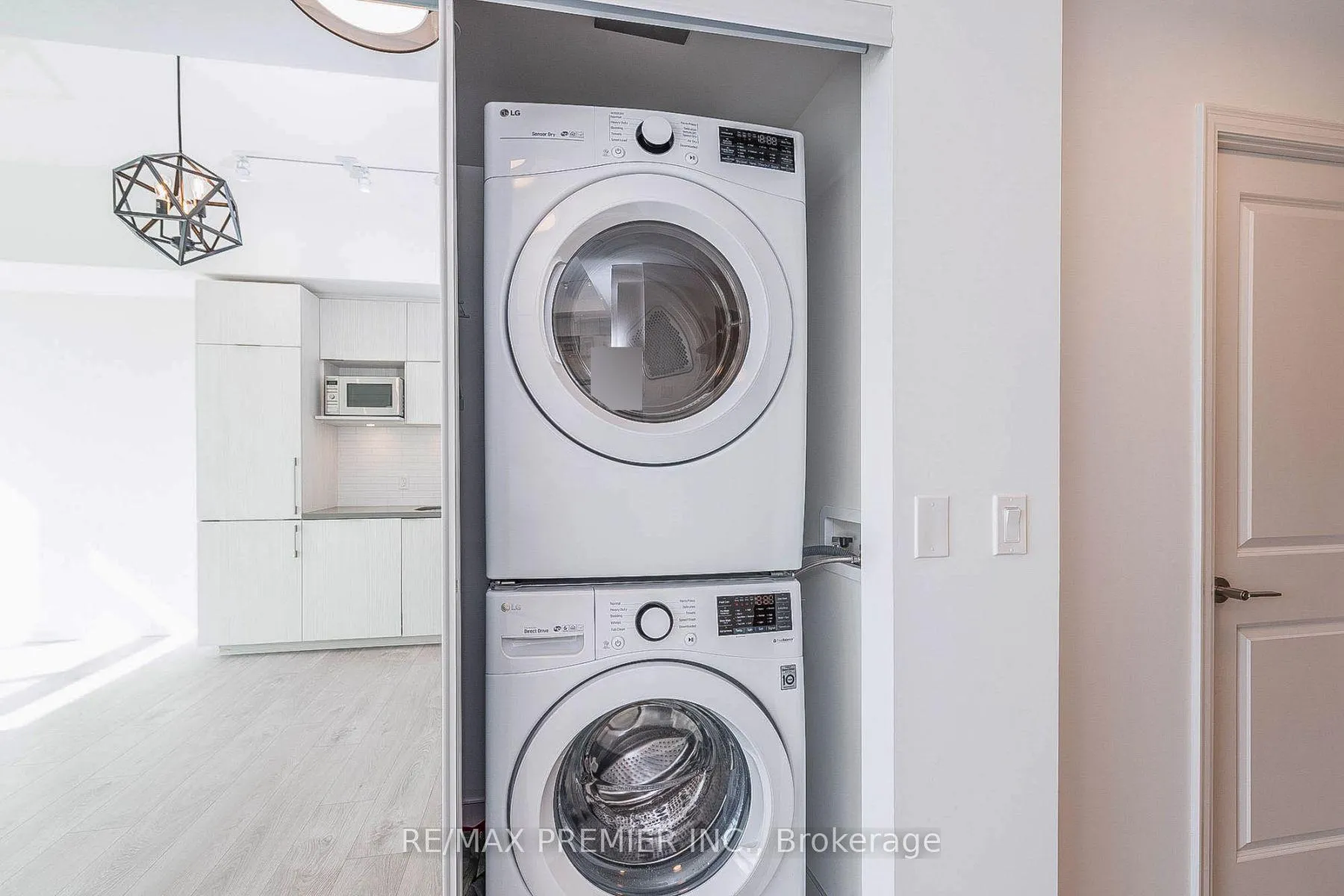 Photo 13 of Unit 1211B, 8 Rouge Valley Drive W, Markham, Unionville — HOMEH