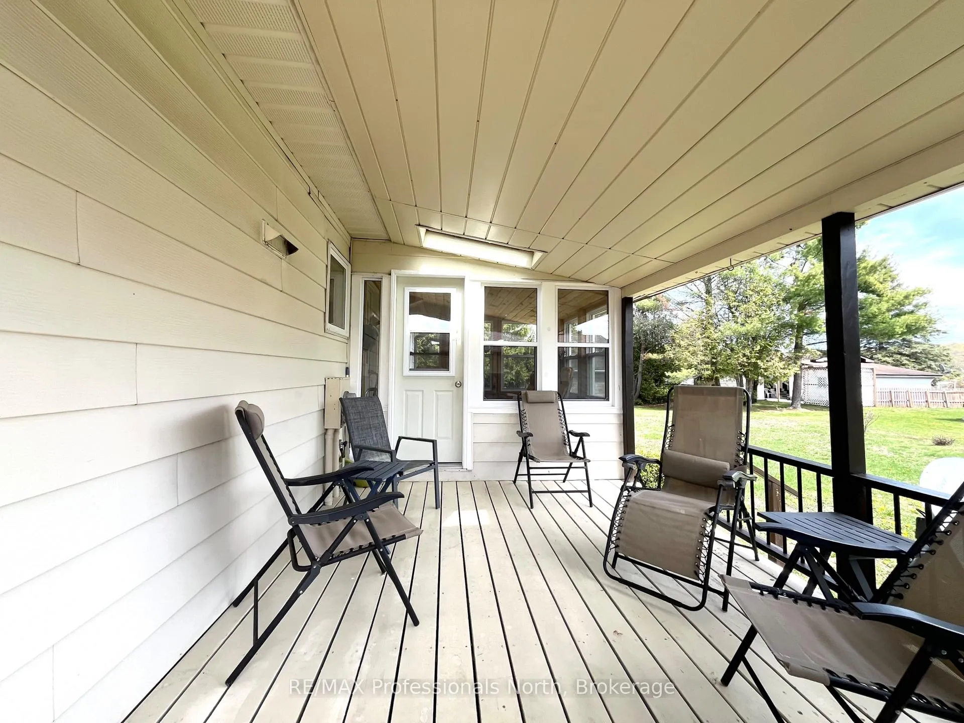 Photo 15 of 1094 Seventh Lane, Minden Hills, Lutterworth — HOMEH