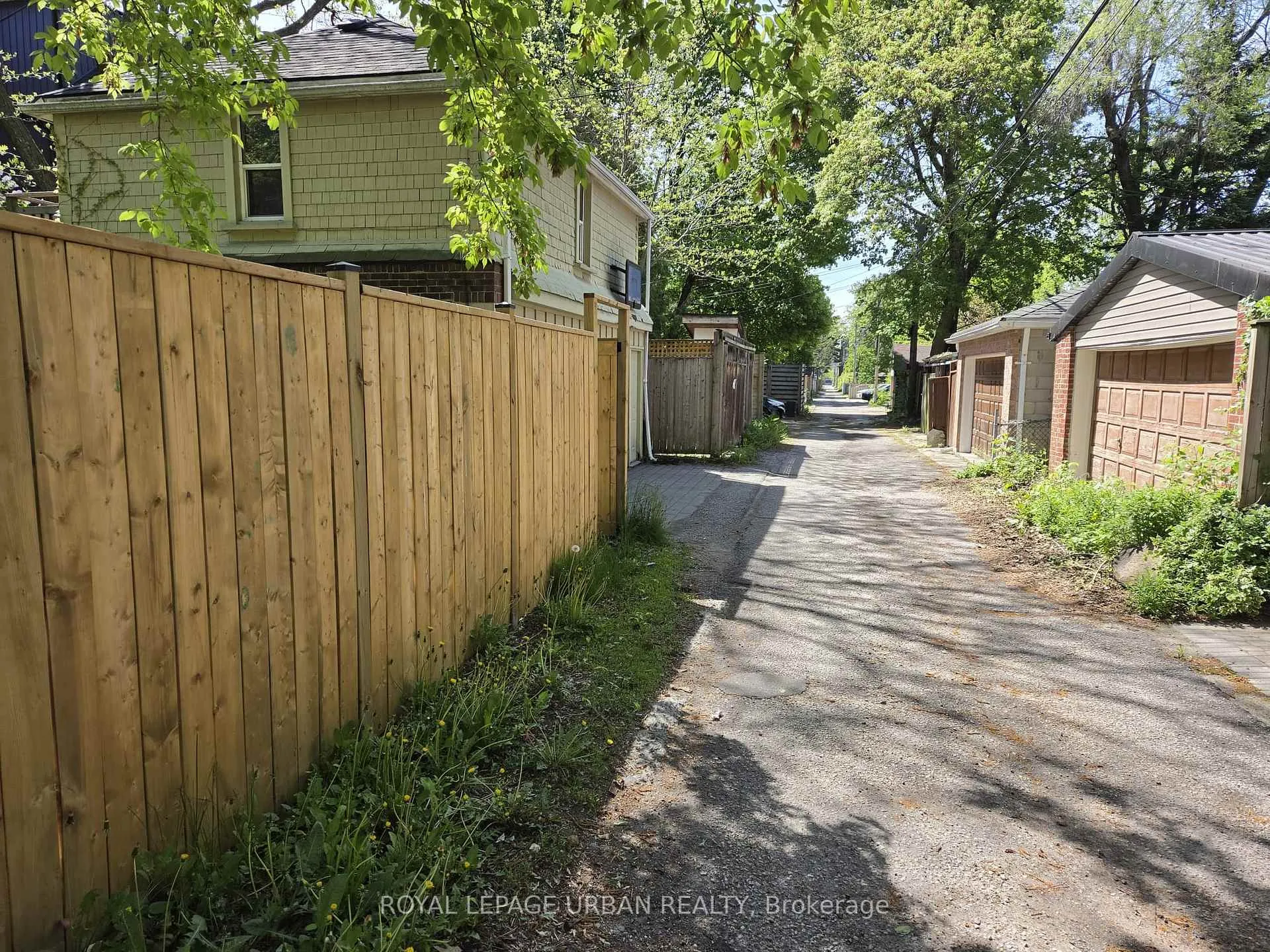 Photo 4 of 118 Ferrier Avenue, Toronto, Playter Estates-Danforth — HOMEH
