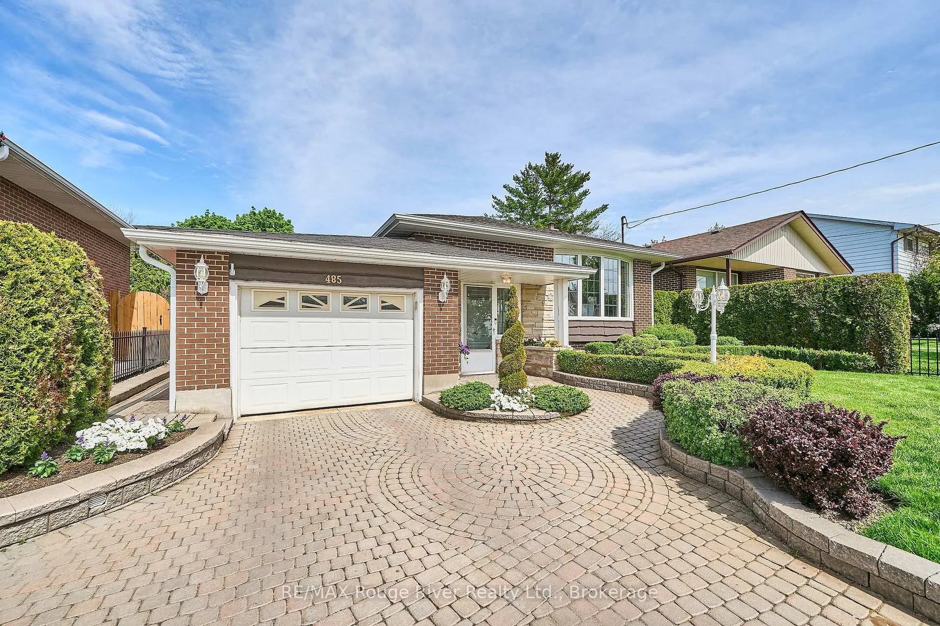 Photo 3 of 485 Elizabeth Street, Oshawa, McLaughlin — HOMEH