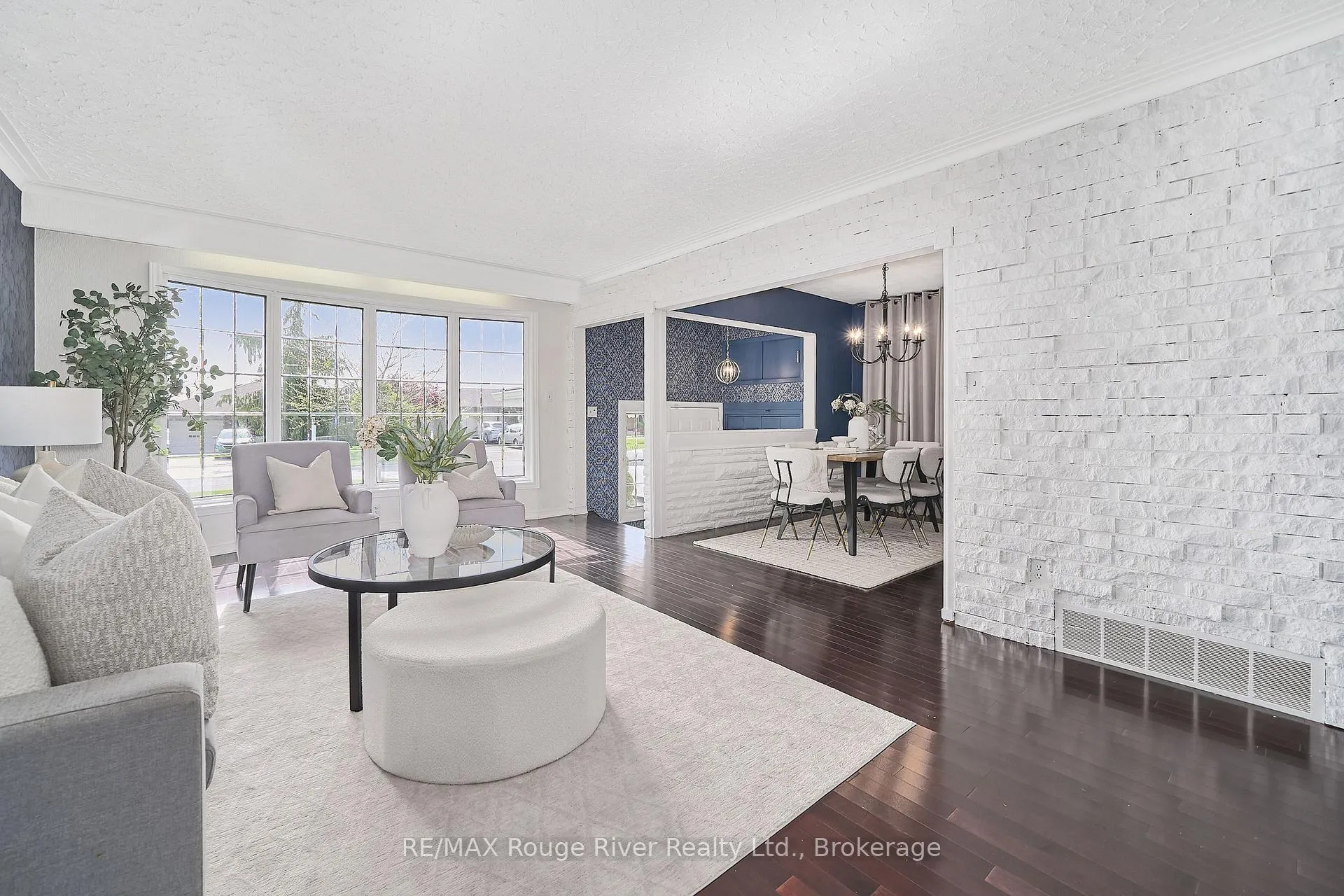 Photo 10 of 485 Elizabeth Street, Oshawa, McLaughlin — HOMEH