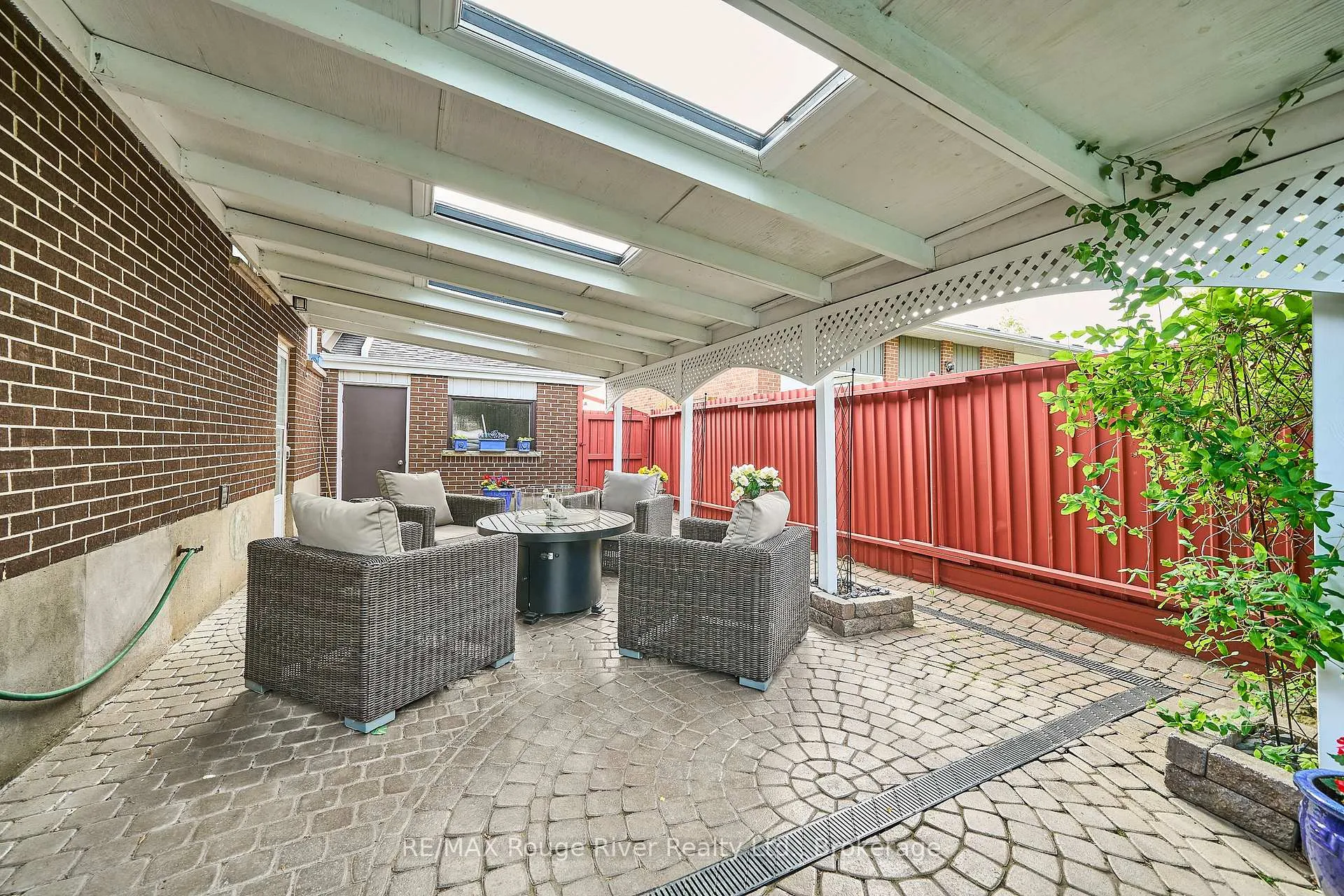 Photo 37 of 485 Elizabeth Street, Oshawa, McLaughlin — HOMEH