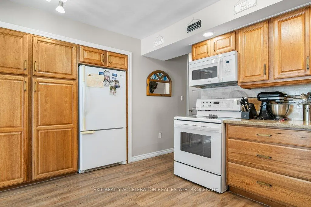 Photo 8 of 8738 County Road 2 W, Greater Napanee — HOMEH