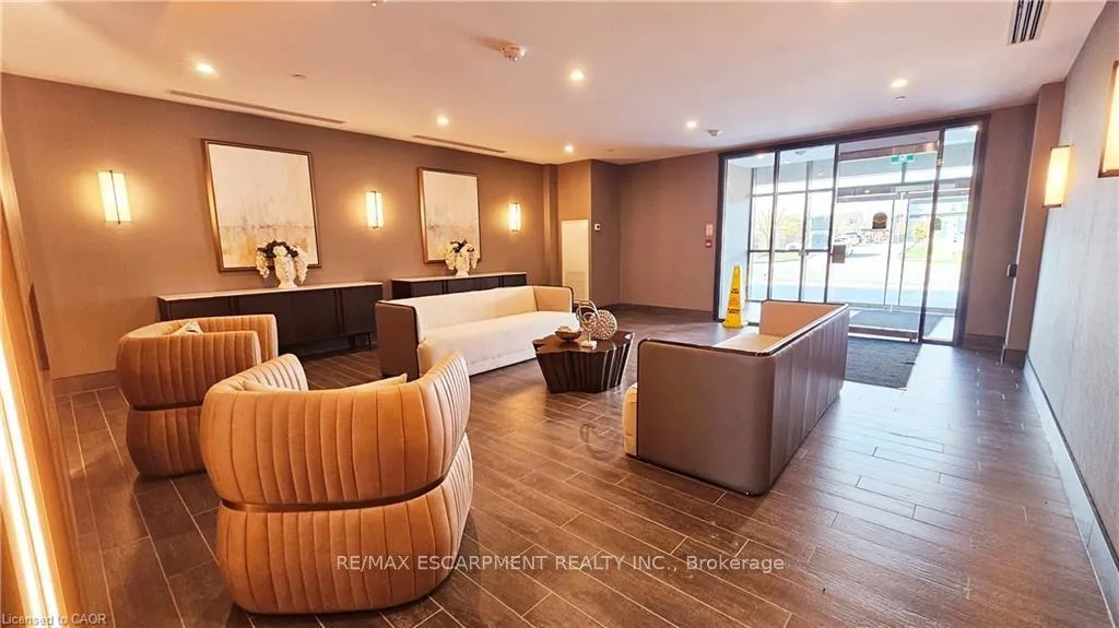 Photo 3 of Unit 326, 470 Dundas Street E, Hamilton, Waterdown — HOMEH