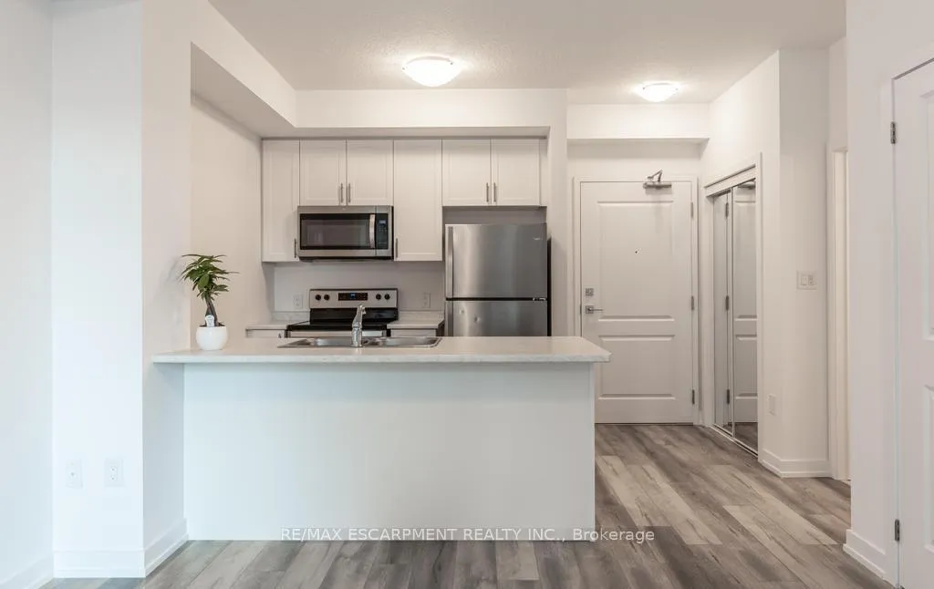 Photo 6 of Unit 326, 470 Dundas Street E, Hamilton, Waterdown — HOMEH