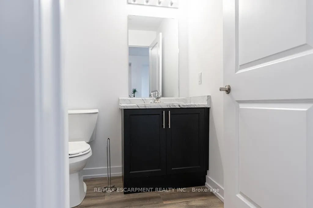 Photo 12 of Unit 326, 470 Dundas Street E, Hamilton, Waterdown — HOMEH