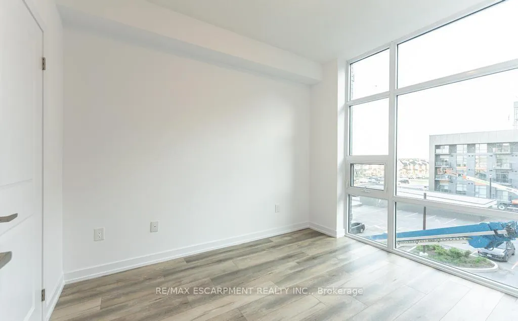 Photo 14 of Unit 326, 470 Dundas Street E, Hamilton, Waterdown — HOMEH