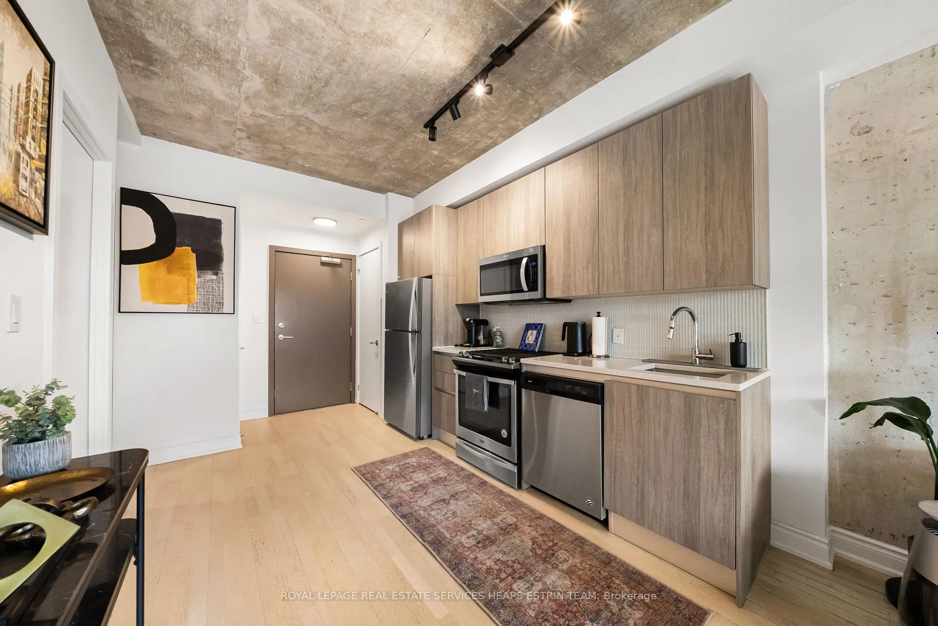 Photo 8 of Unit 312, 246 Logan Avenue, Toronto, South Riverdale — HOMEH