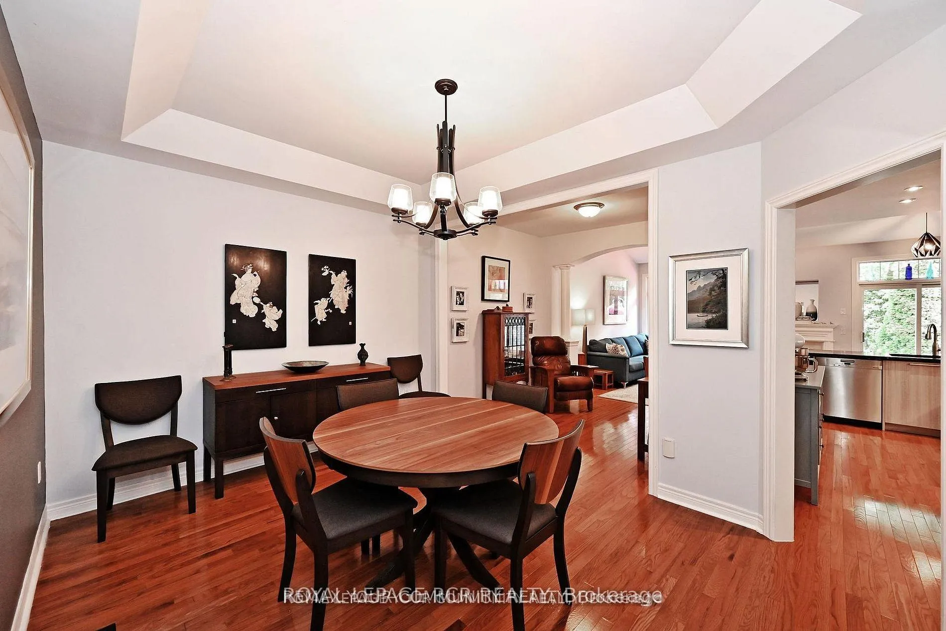 Photo 3 of Unit 18, 3 Senator Court, Aurora, Aurora Heights — HOMEH