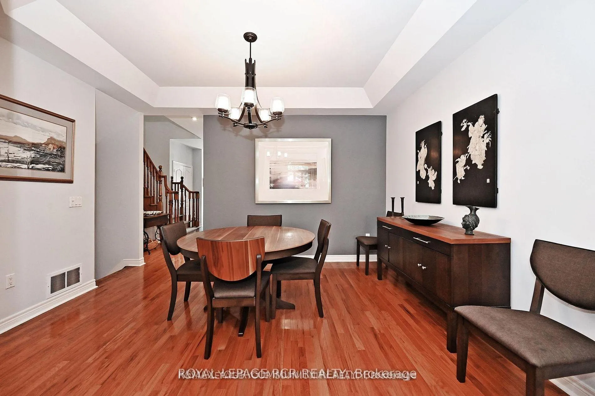 Photo 4 of Unit 18, 3 Senator Court, Aurora, Aurora Heights — HOMEH