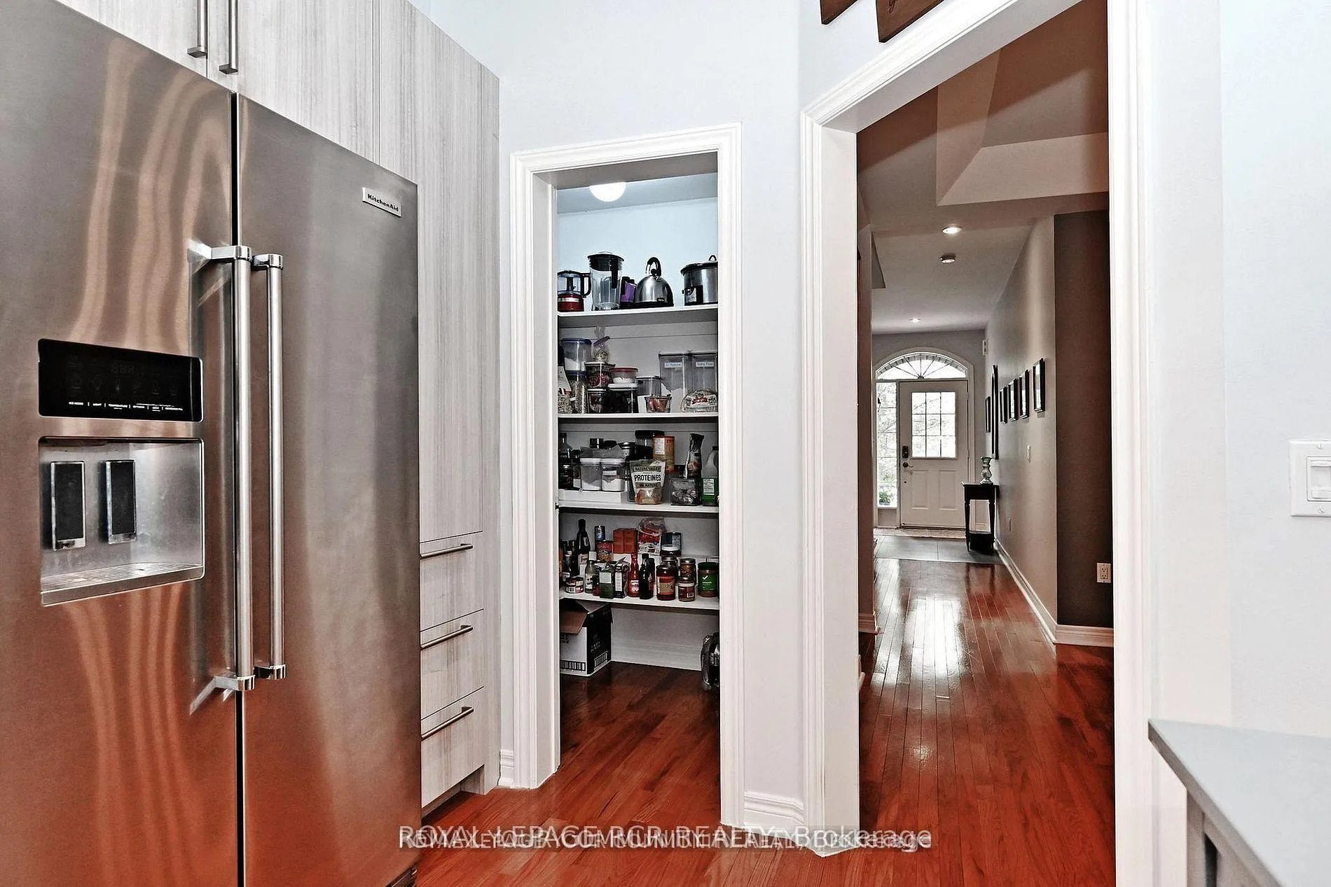 Photo 17 of Unit 18, 3 Senator Court, Aurora, Aurora Heights — HOMEH