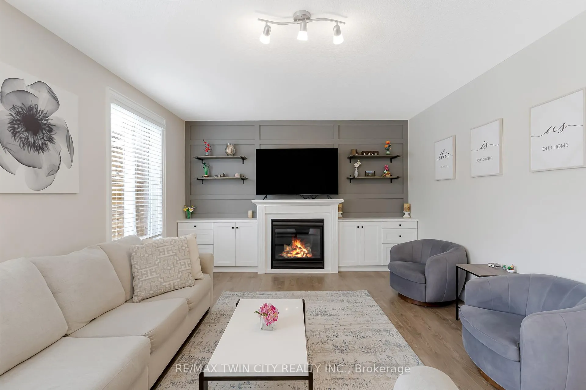 Photo 16 of 237 Waterbend Crescent, Kitchener — HOMEH