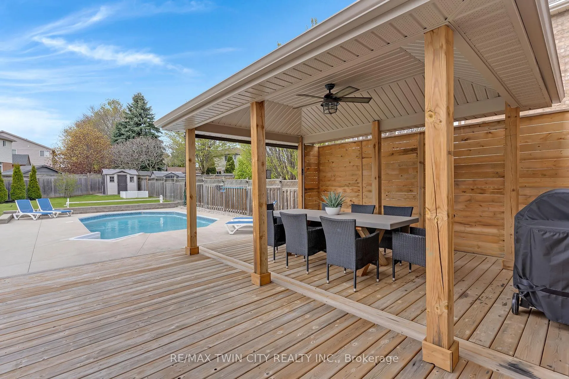 Photo 43 of 237 Waterbend Crescent, Kitchener — HOMEH