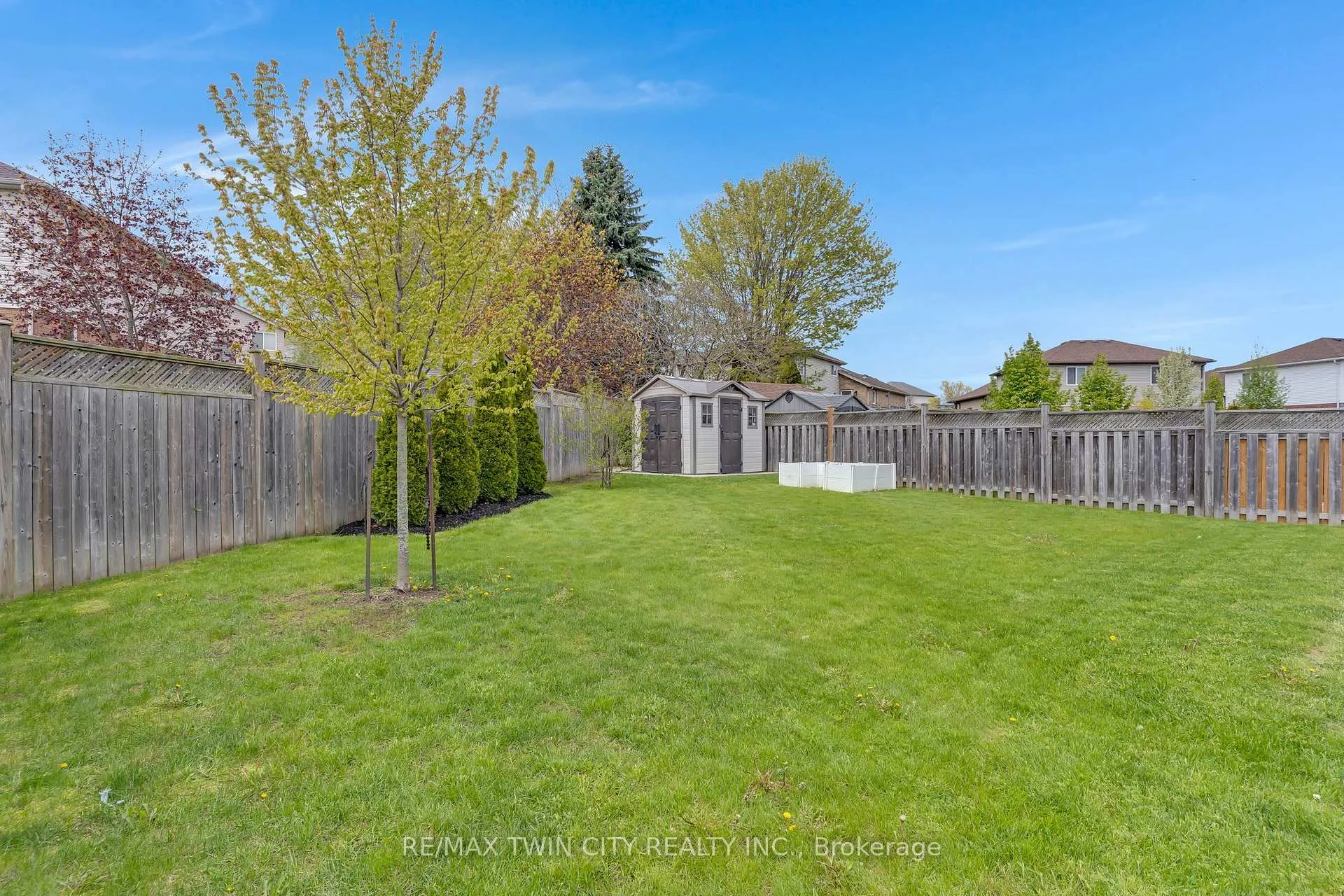 Photo 50 of 237 Waterbend Crescent, Kitchener — HOMEH