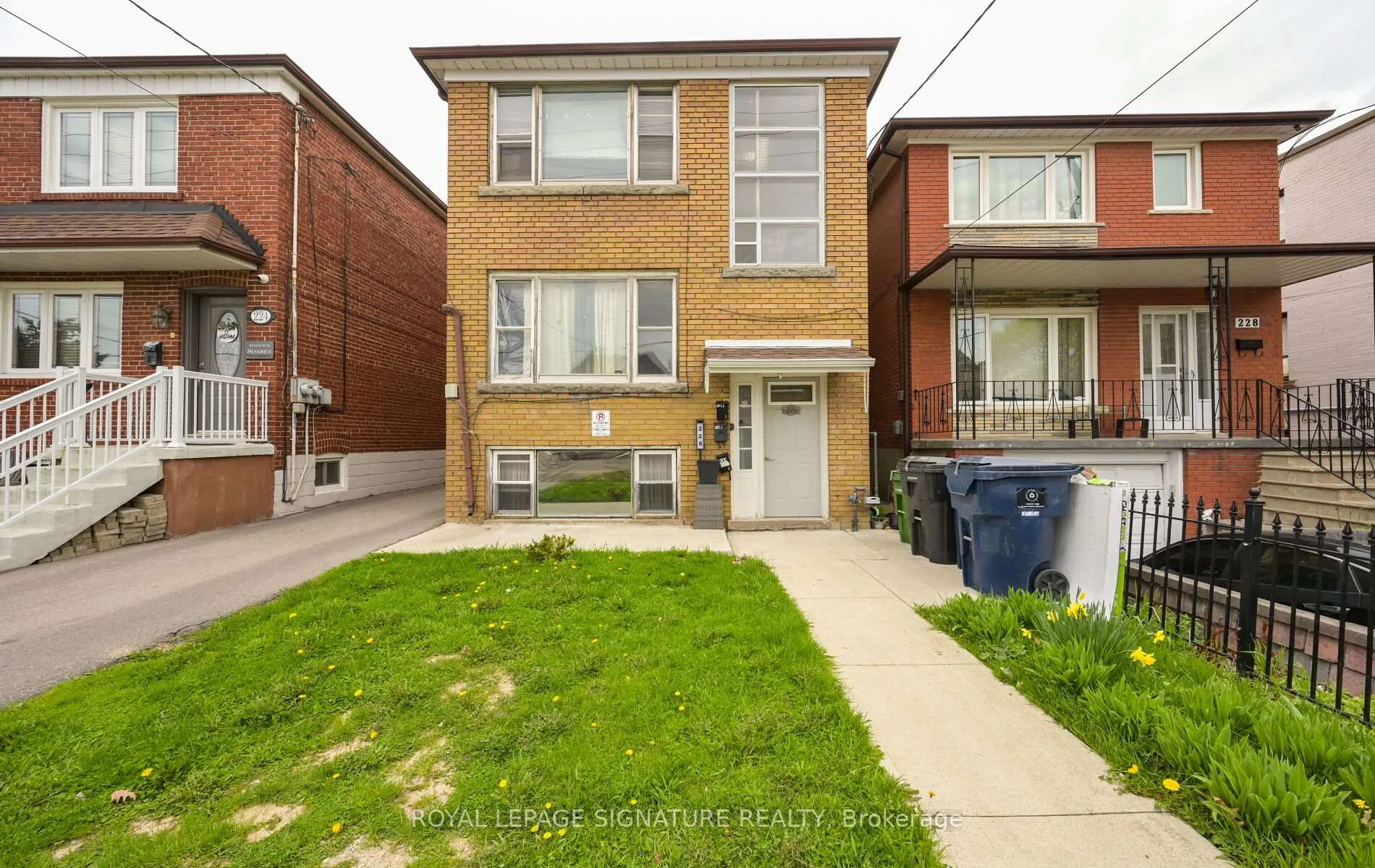 Photo 1 of 226 Bicknell Avenue, Toronto, Keelesdale-Eglinton West — HOMEH