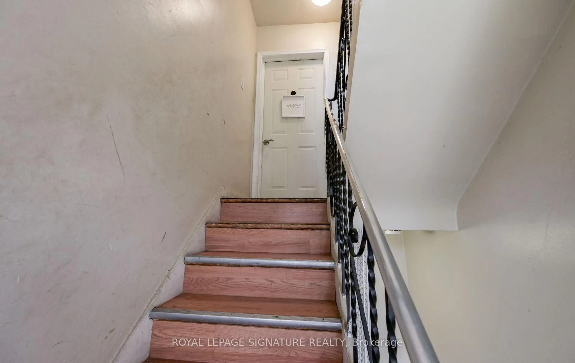 Photo 5 of 226 Bicknell Avenue, Toronto, Keelesdale-Eglinton West — HOMEH