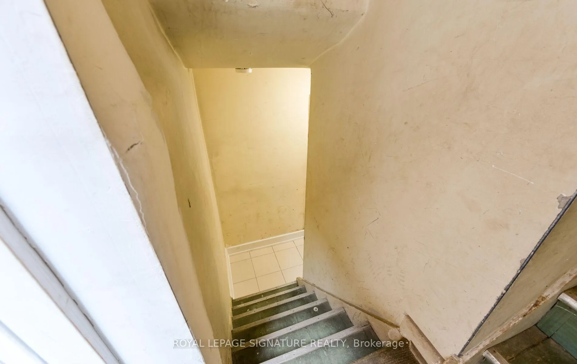 Photo 22 of 226 Bicknell Avenue, Toronto, Keelesdale-Eglinton West — HOMEH