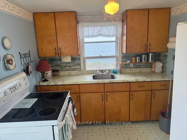 Photo 5 of 5083 Long Point Road, Prince Edward County, South Marysburg Ward — HOMEH