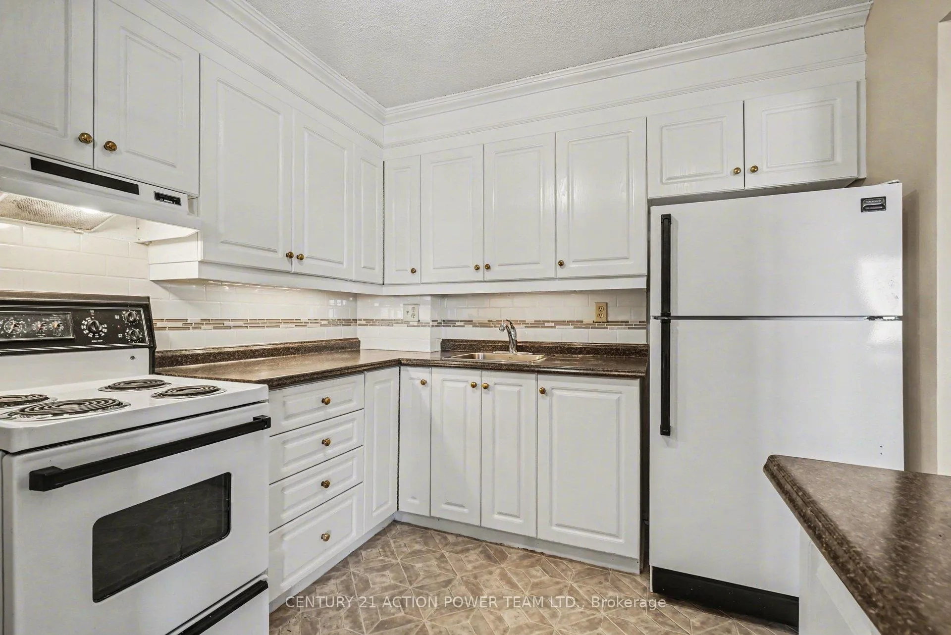 Photo 8 of Unit 1106, 915 Elmsmere Road, Ottawa, Beacon Hill South — HOMEH