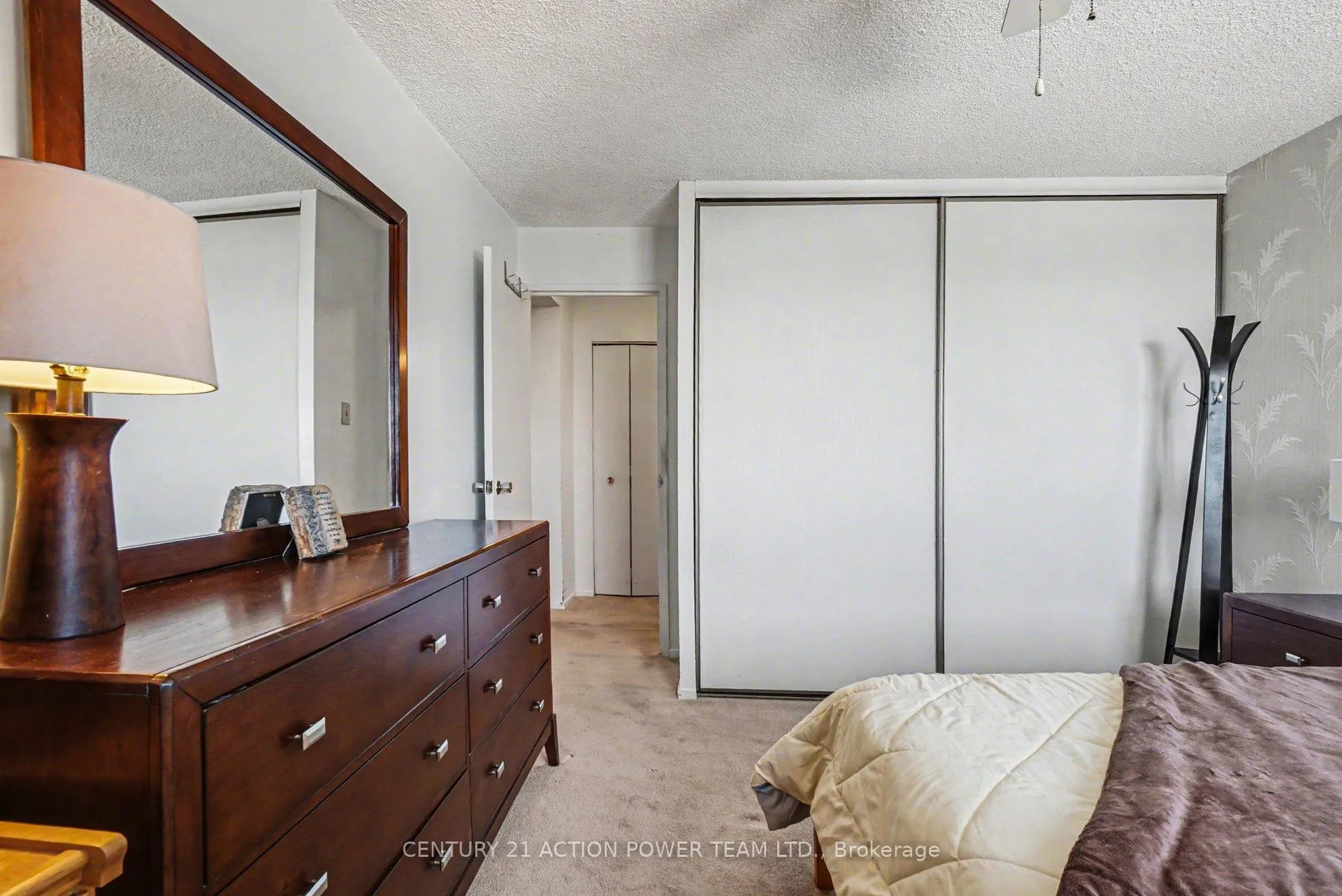 Photo 17 of Unit 1106, 915 Elmsmere Road, Ottawa, Beacon Hill South — HOMEH