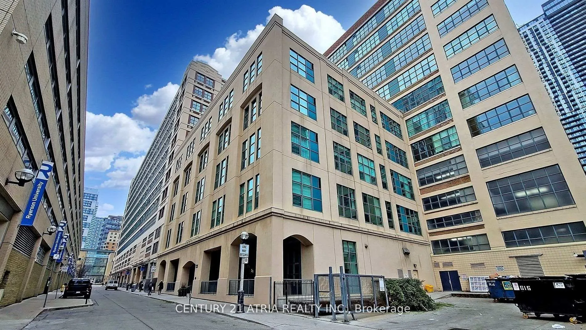 Front of Unit 508, 155 Dalhousie Street W