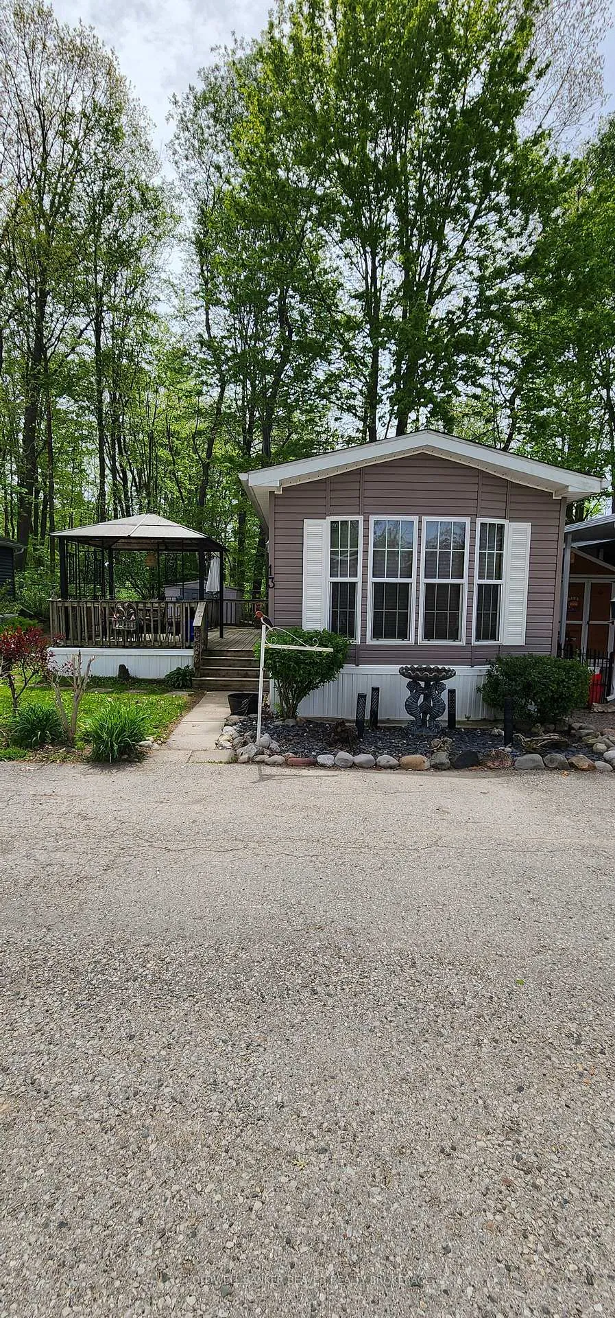 Photo of Unit 13, 22790 Amiens Road