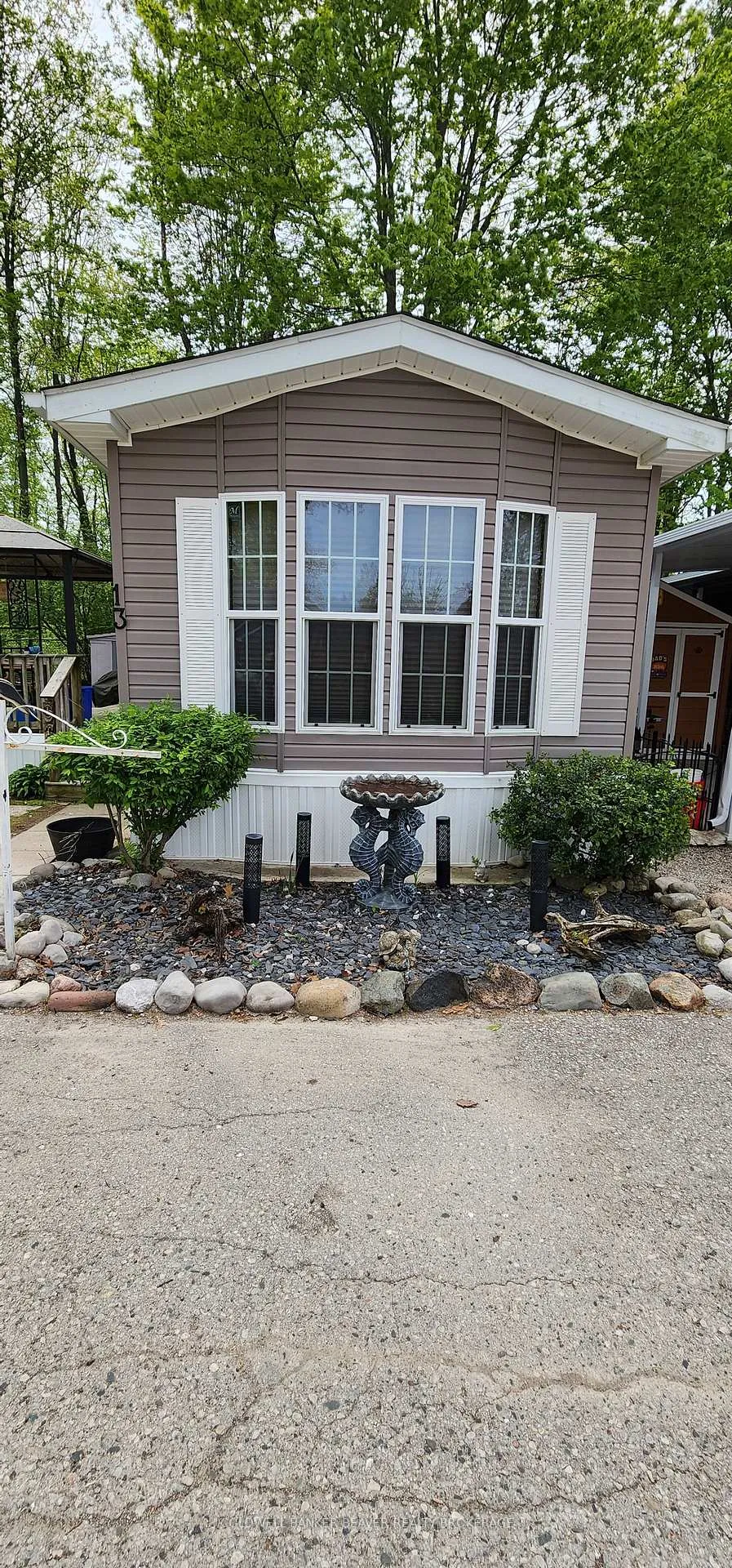 Photo 3 of Unit 13, 22790 Amiens Road, Middlesex Centre, Rural Middlesex Centre — HOMEH