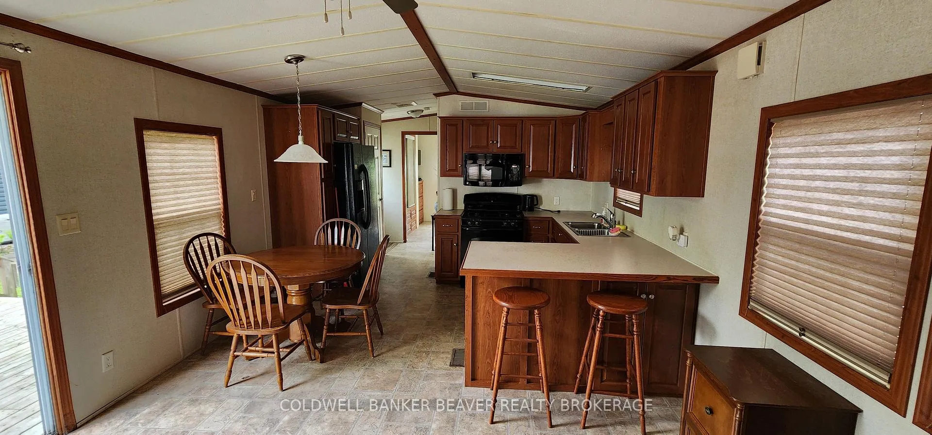 Photo 13 of Unit 13, 22790 Amiens Road, Middlesex Centre, Rural Middlesex Centre — HOMEH