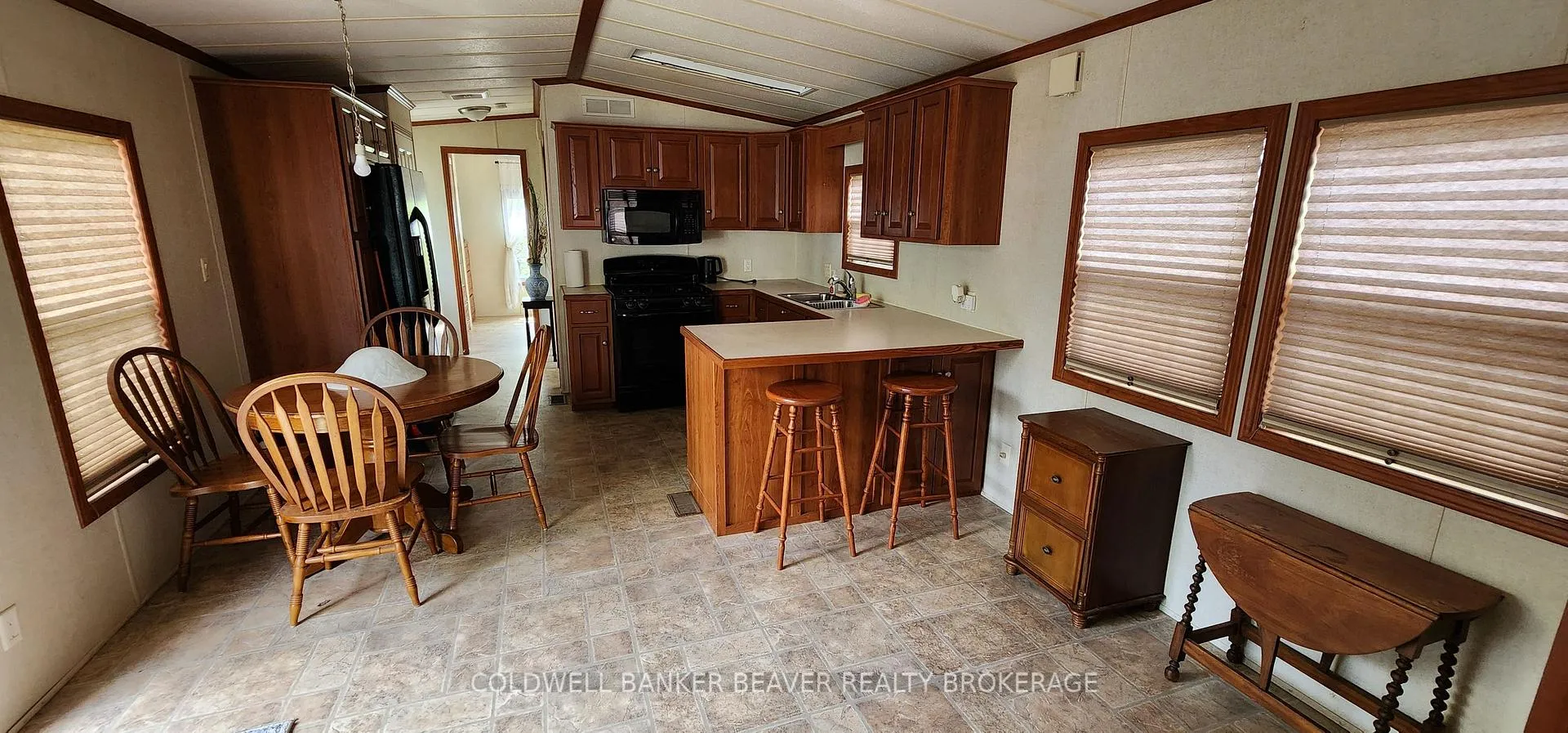 Photo 34 of Unit 13, 22790 Amiens Road, Middlesex Centre, Rural Middlesex Centre — HOMEH