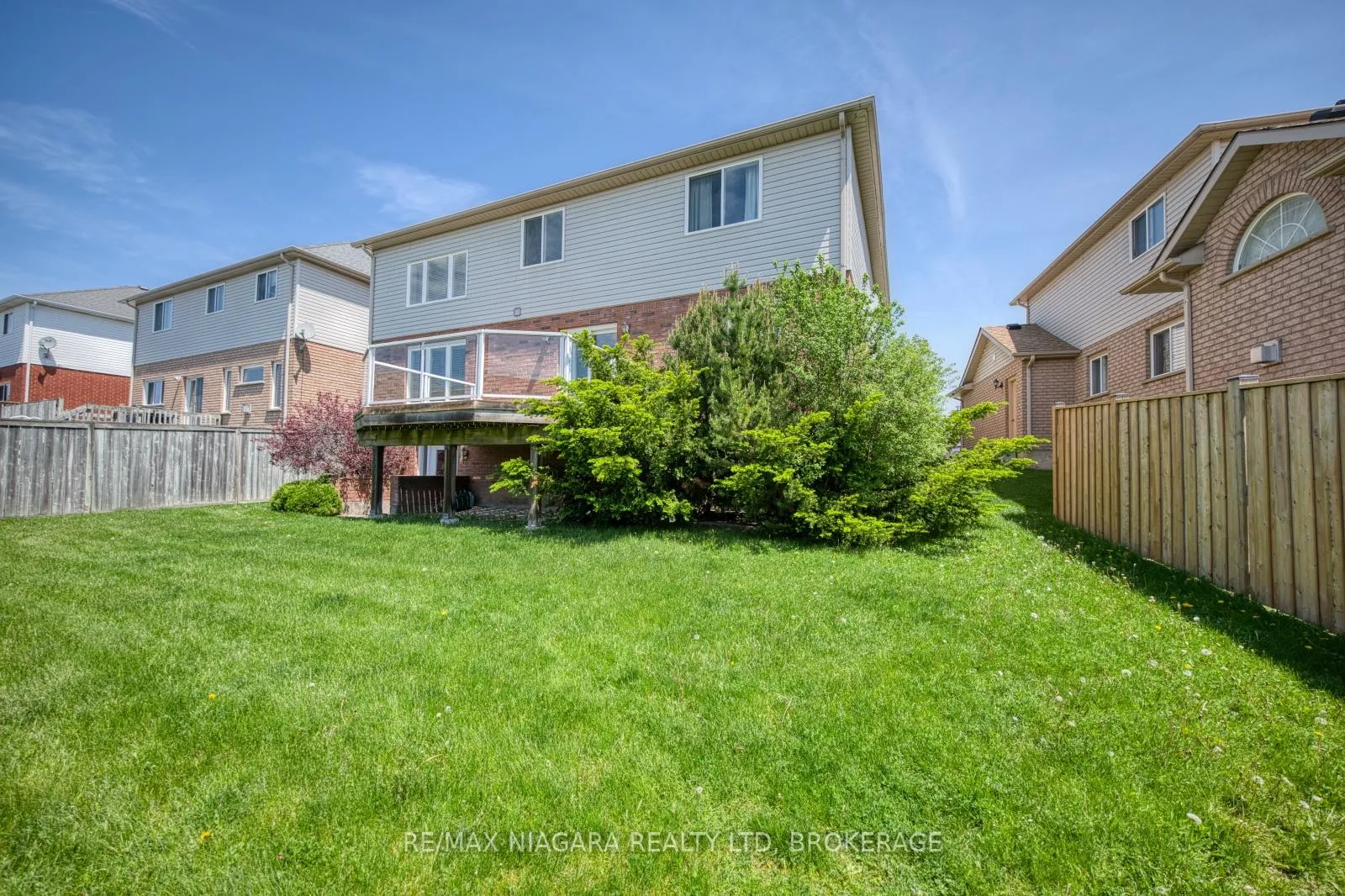 Photo 49 of 47 Honey Locust Circle, Thorold, Confederation Heights — HOMEH