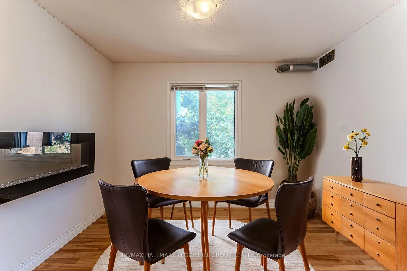 Photo 4 of Unit 52, 508 Essa Road, Barrie, Holly — HOMEH