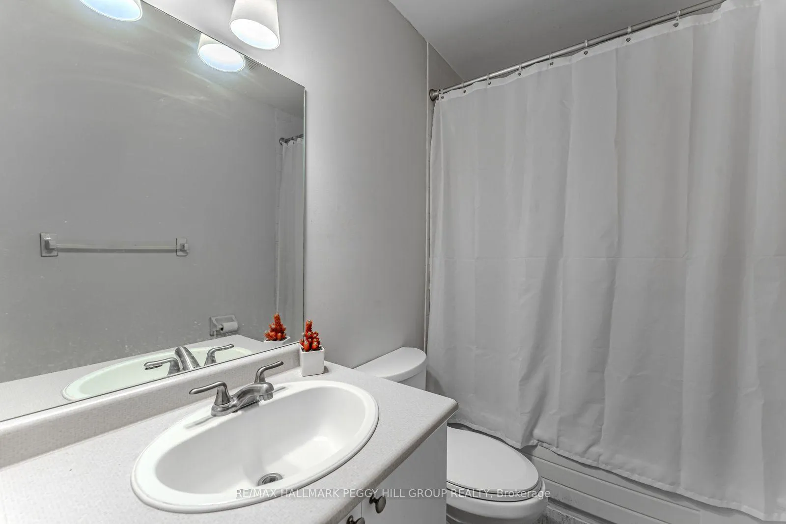 Photo 12 of Unit 52, 508 Essa Road, Barrie, Holly — HOMEH