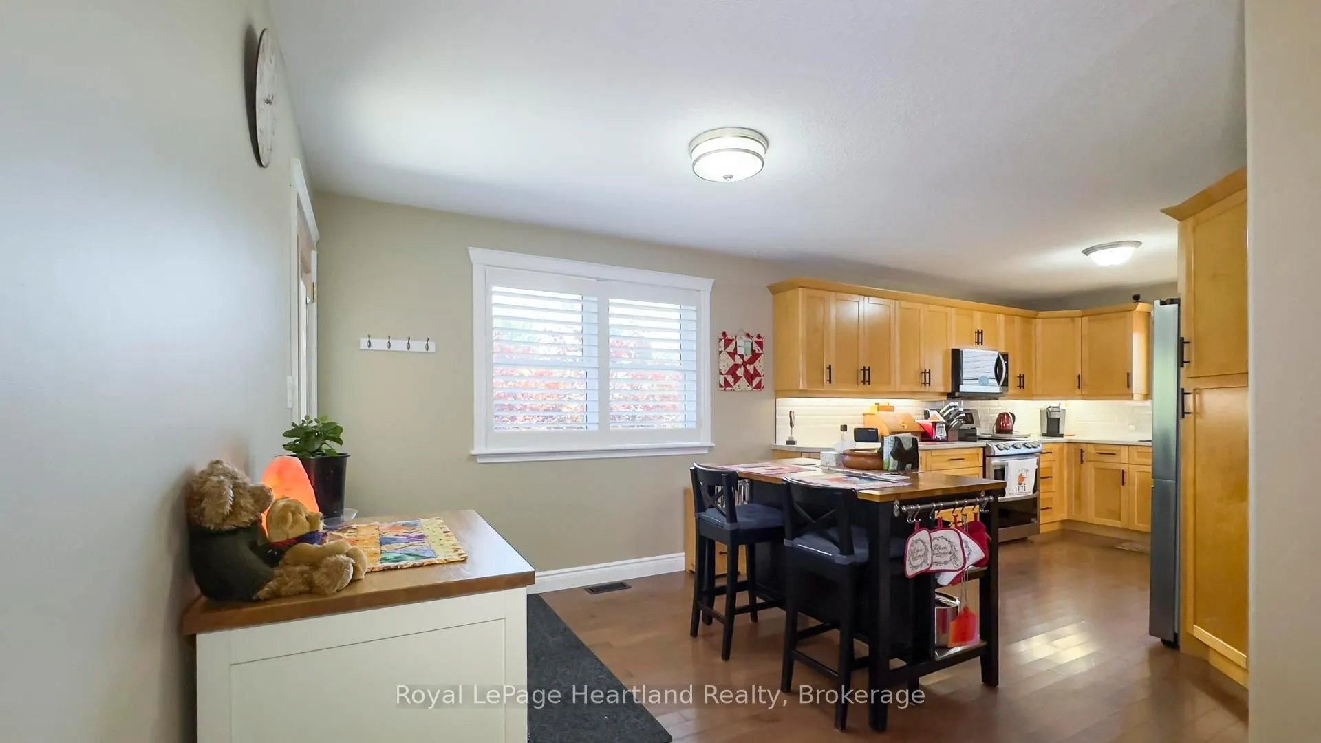 Photo 9 of 39 Balvina Drive W, Goderich, Goderich (Town) — HOMEH