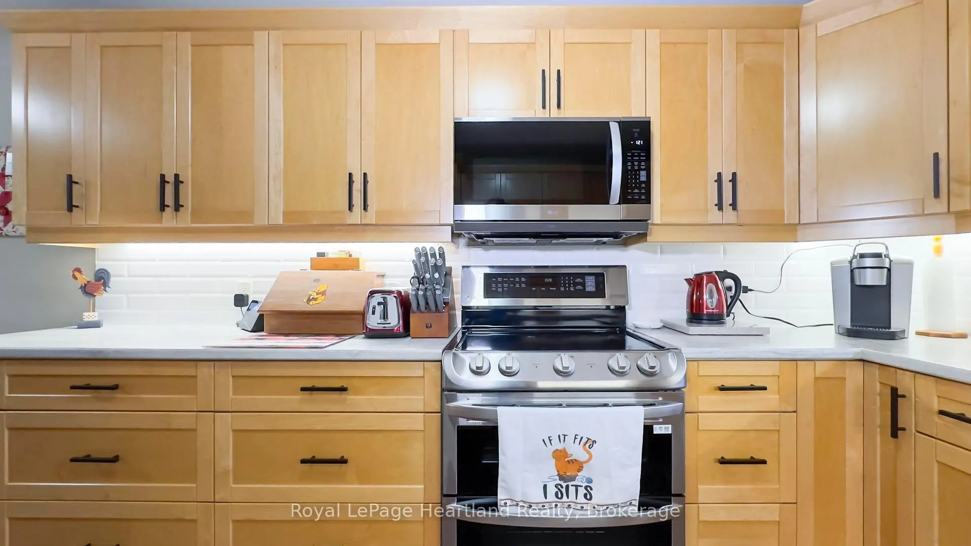 Photo 15 of 39 Balvina Drive W, Goderich, Goderich (Town) — HOMEH