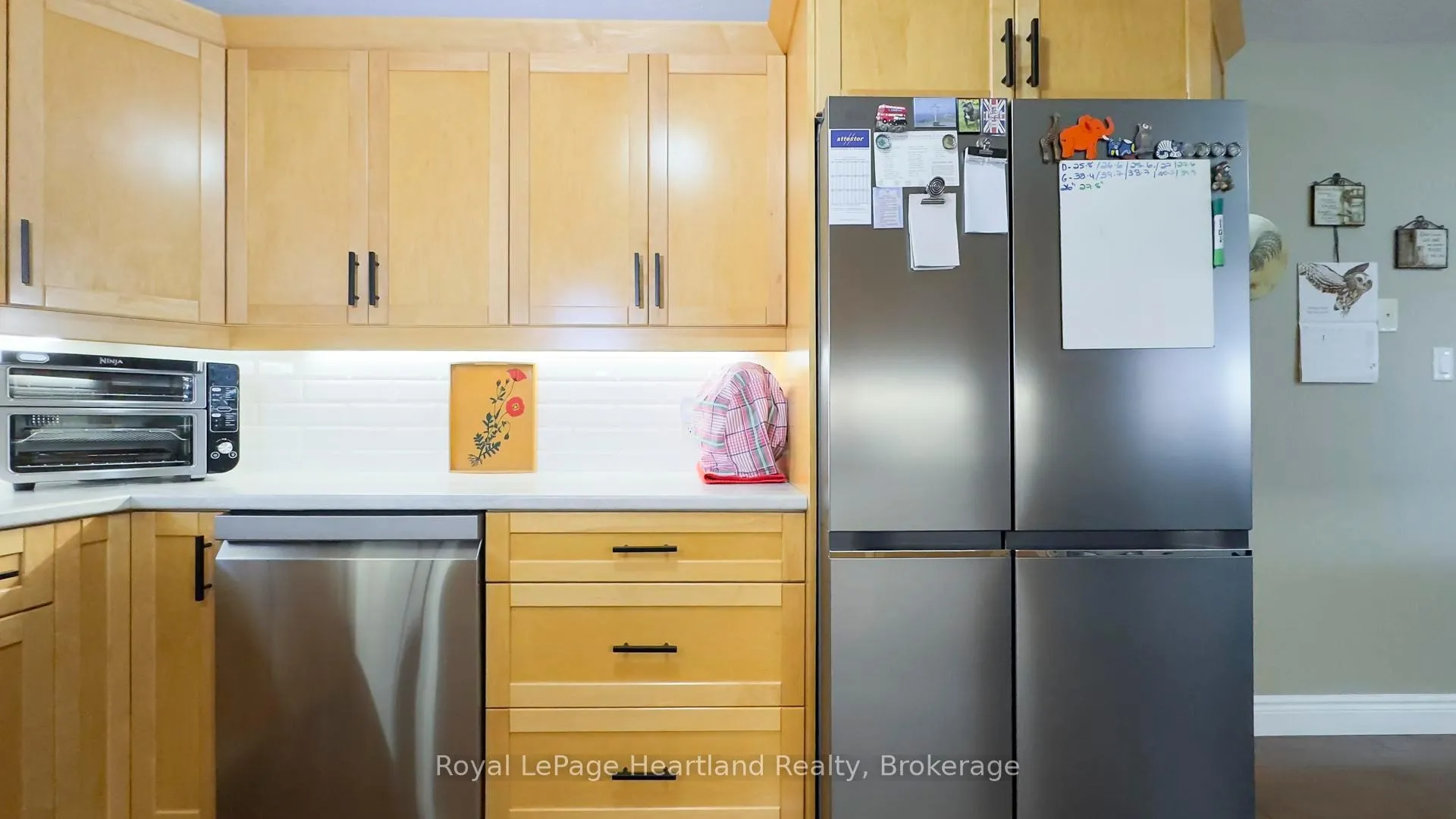 Photo 16 of 39 Balvina Drive W, Goderich, Goderich (Town) — HOMEH
