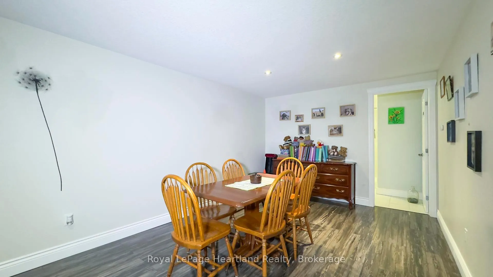Photo 30 of 39 Balvina Drive W, Goderich, Goderich (Town) — HOMEH