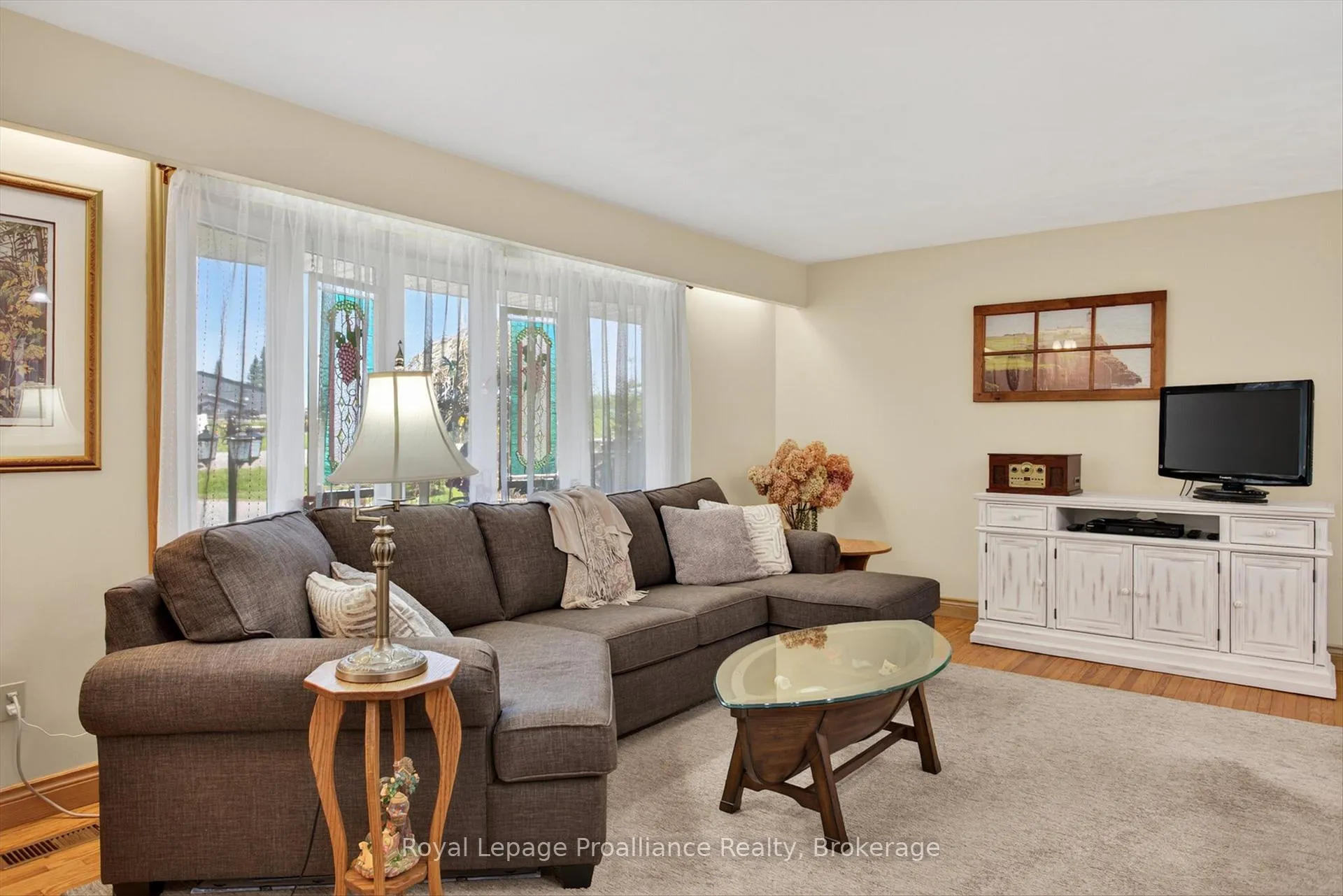Photo 5 of 1757 Mount Pleasant Road, Cavan Monaghan, Cavan Twp — HOMEH