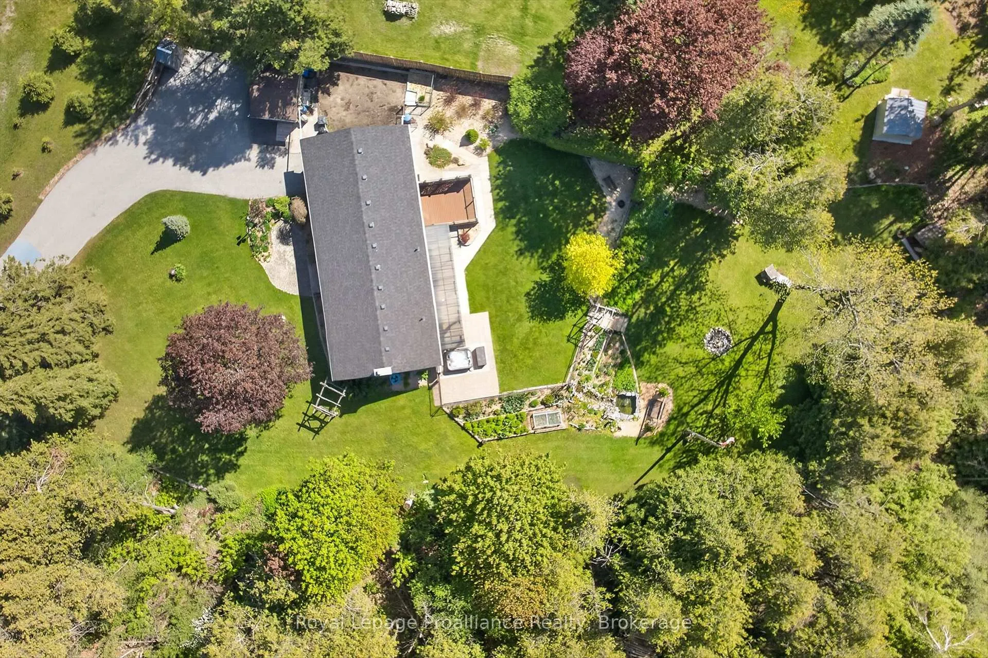 Photo 34 of 1757 Mount Pleasant Road, Cavan Monaghan, Cavan Twp — HOMEH
