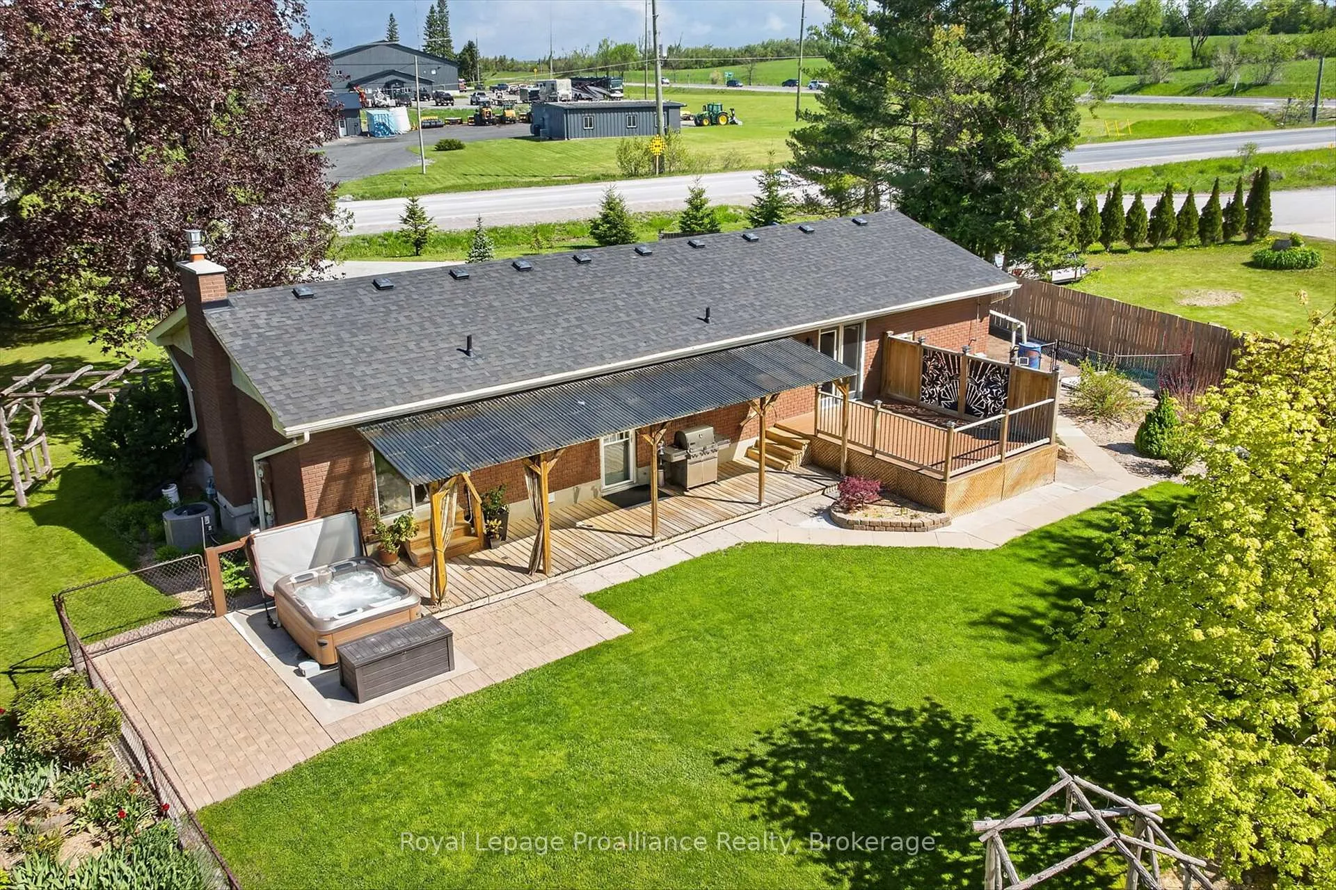 Photo 36 of 1757 Mount Pleasant Road, Cavan Monaghan, Cavan Twp — HOMEH