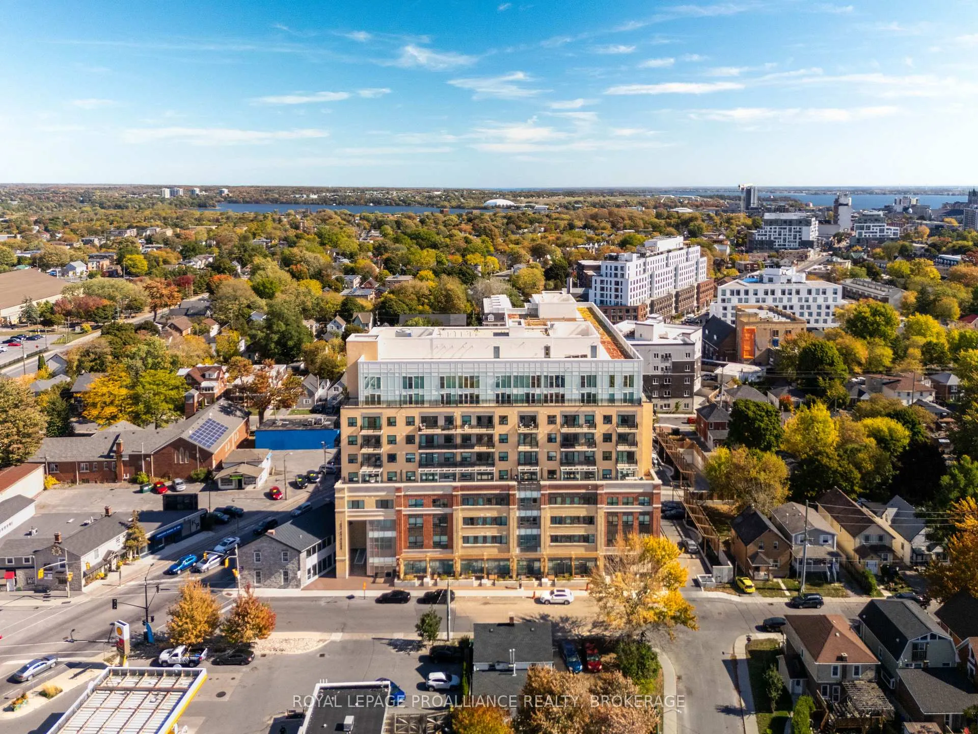 Photo 2 of Unit 418, 652 Princess Street, Kingston, Central City East — HOMEH