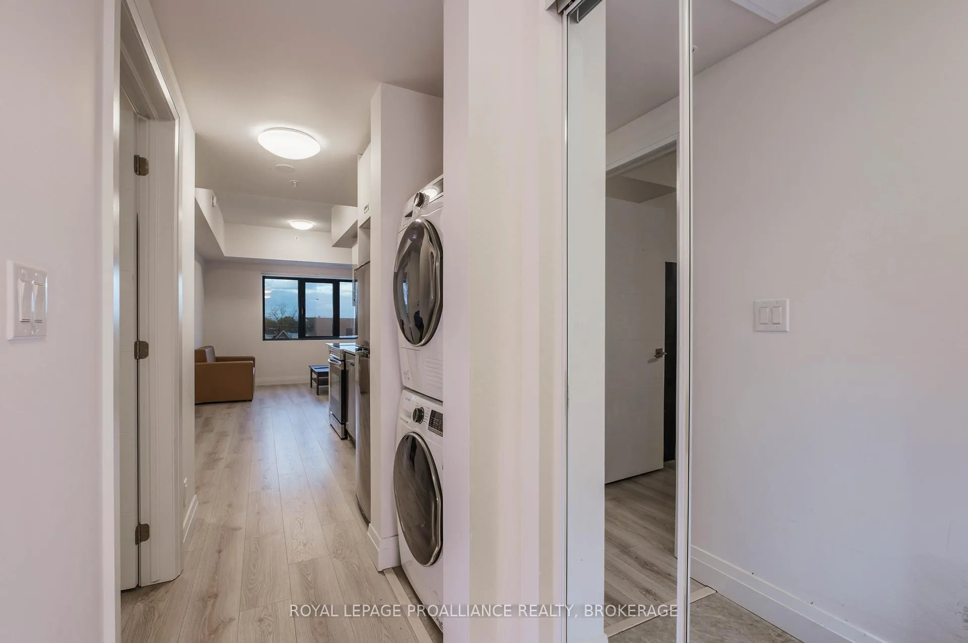 Photo 5 of Unit 418, 652 Princess Street, Kingston, Central City East — HOMEH