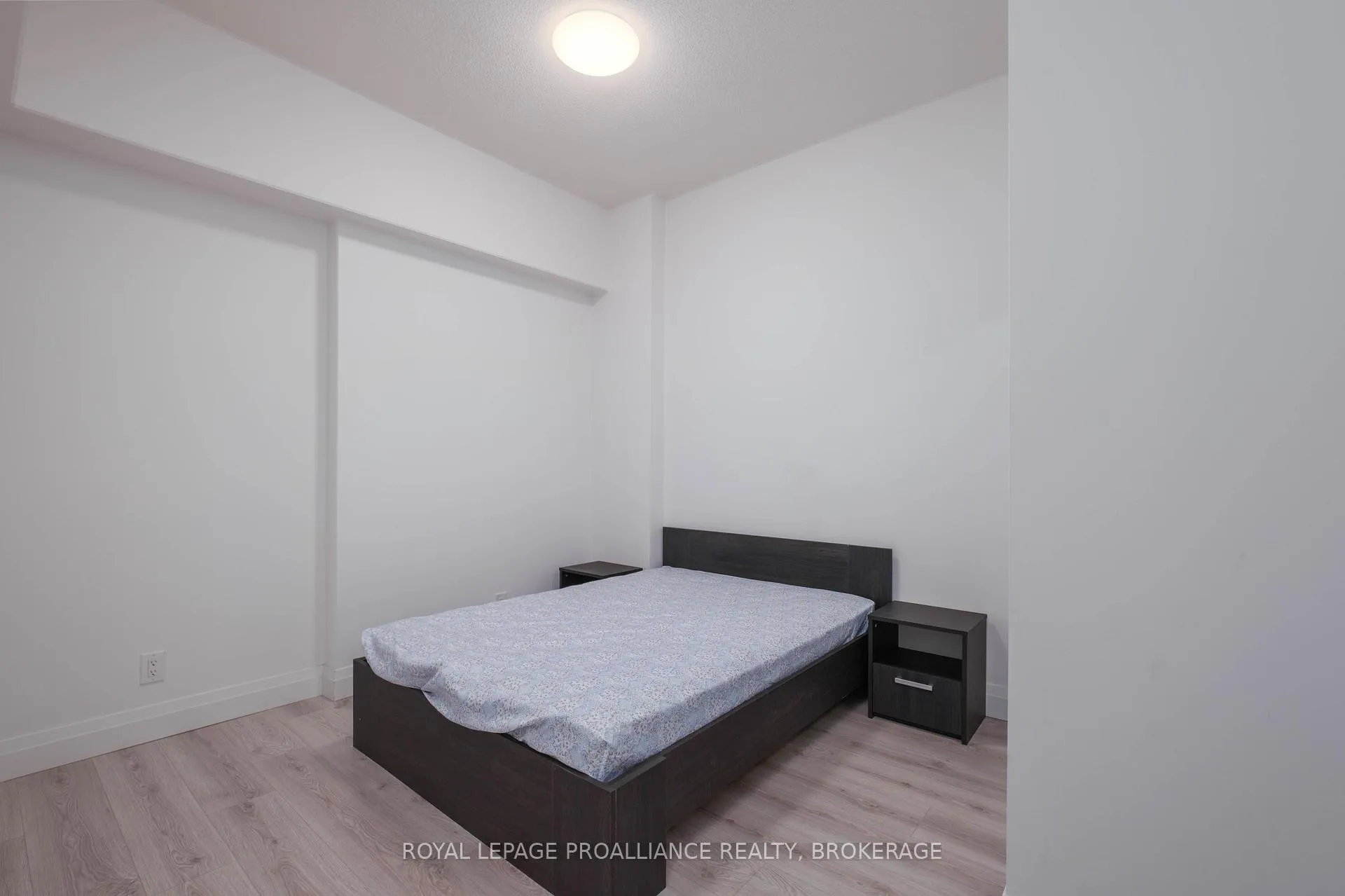Photo 7 of Unit 418, 652 Princess Street, Kingston, Central City East — HOMEH