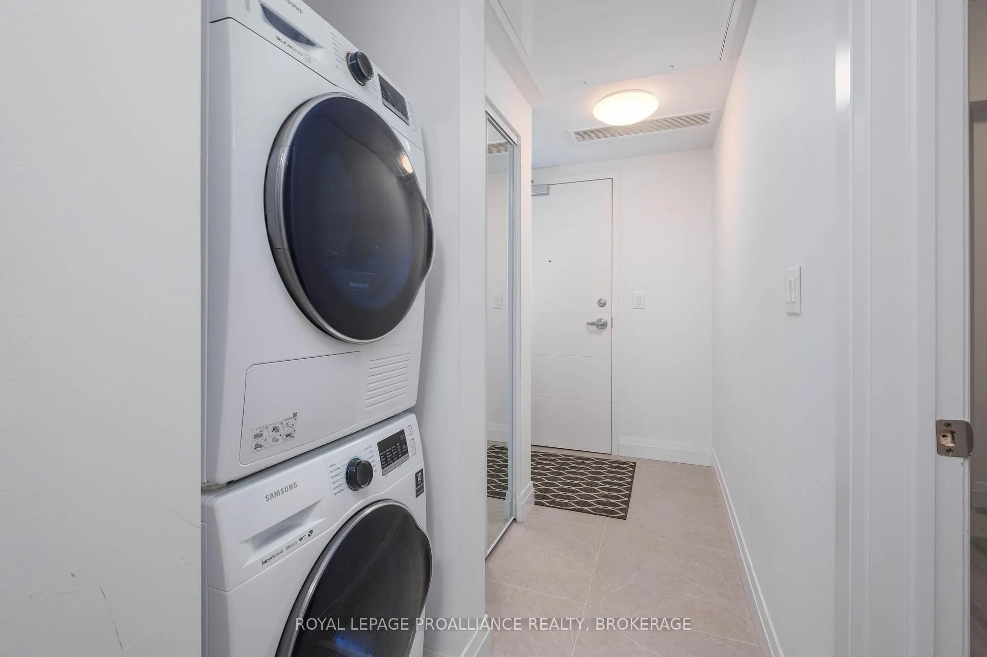 Photo 9 of Unit 418, 652 Princess Street, Kingston, Central City East — HOMEH