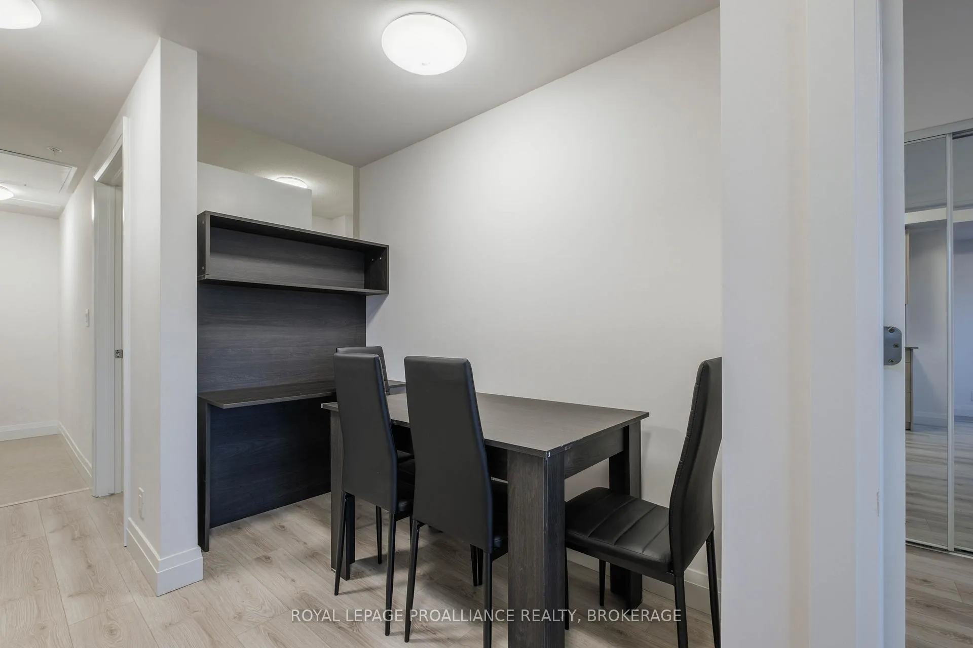 Photo 10 of Unit 418, 652 Princess Street, Kingston, Central City East — HOMEH