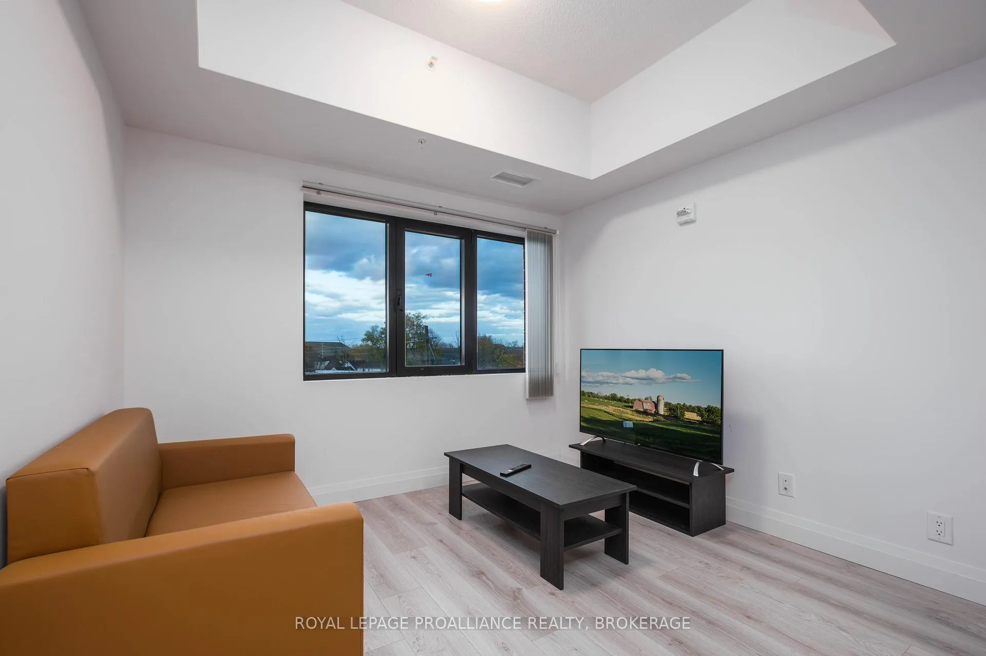 Photo 12 of Unit 418, 652 Princess Street, Kingston, Central City East — HOMEH