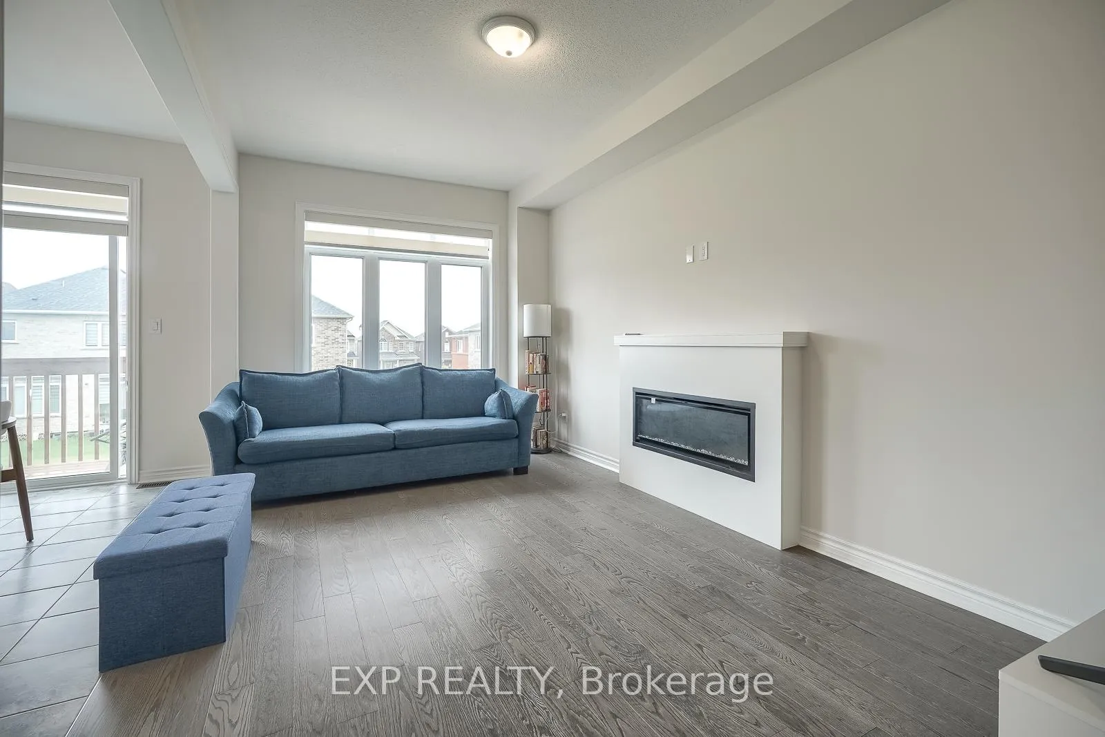 Photo 7 of 1020 Matthew Murray Crescent, Oshawa, Taunton — HOMEH